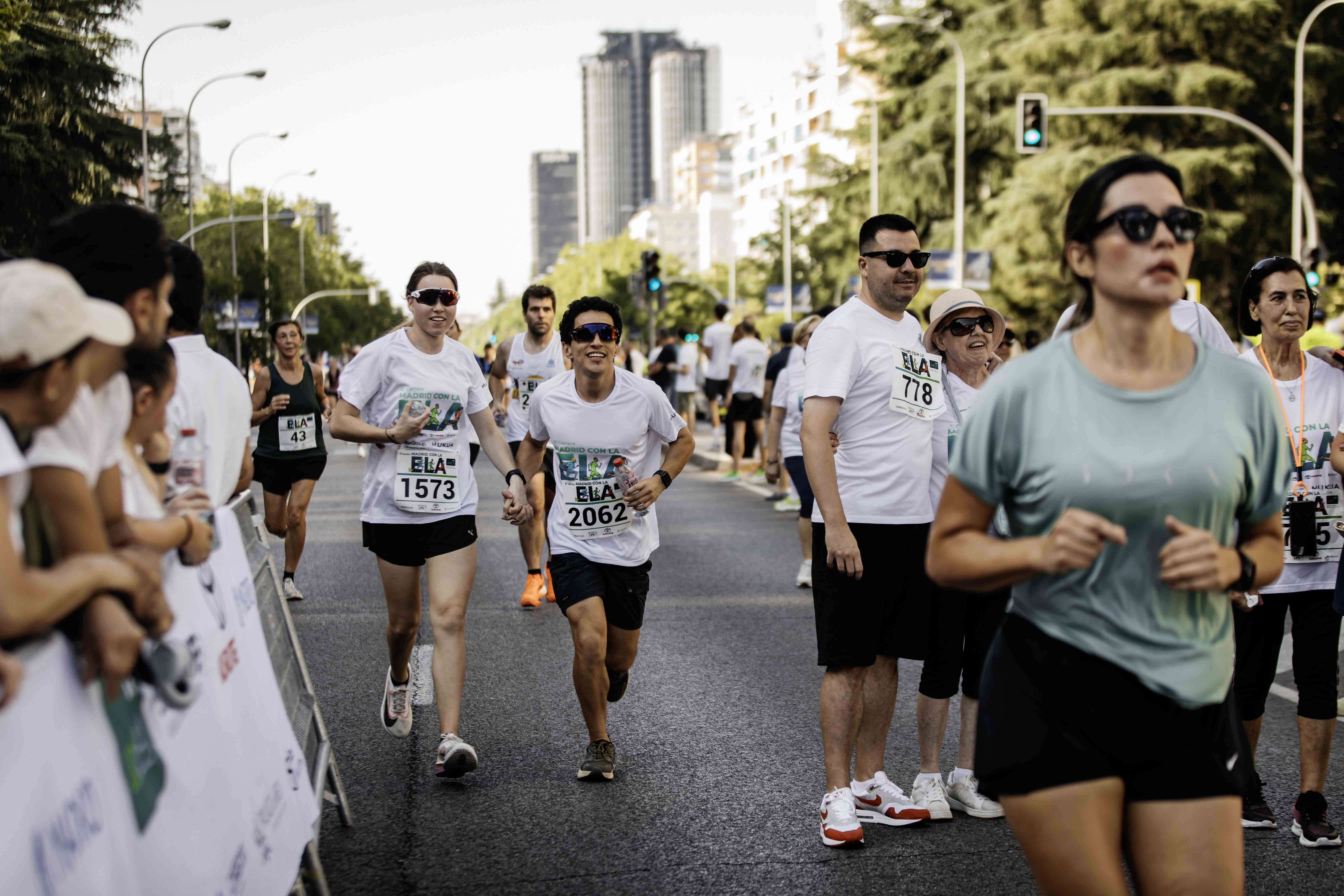 Las mejores fotos de la meta de la Carrera Madrid con la ELA 304