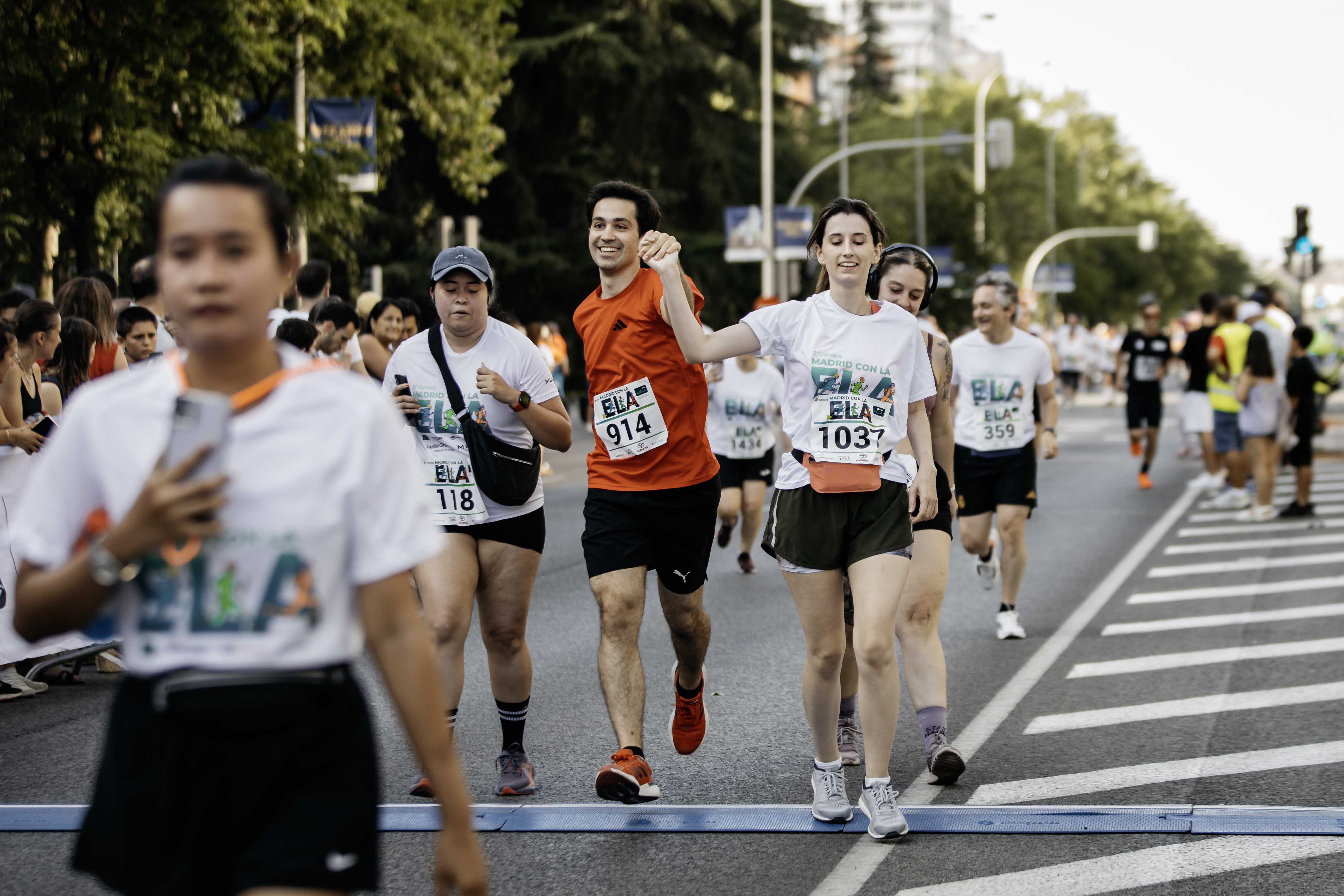 Las mejores fotos de la meta de la Carrera Madrid con la ELA 180