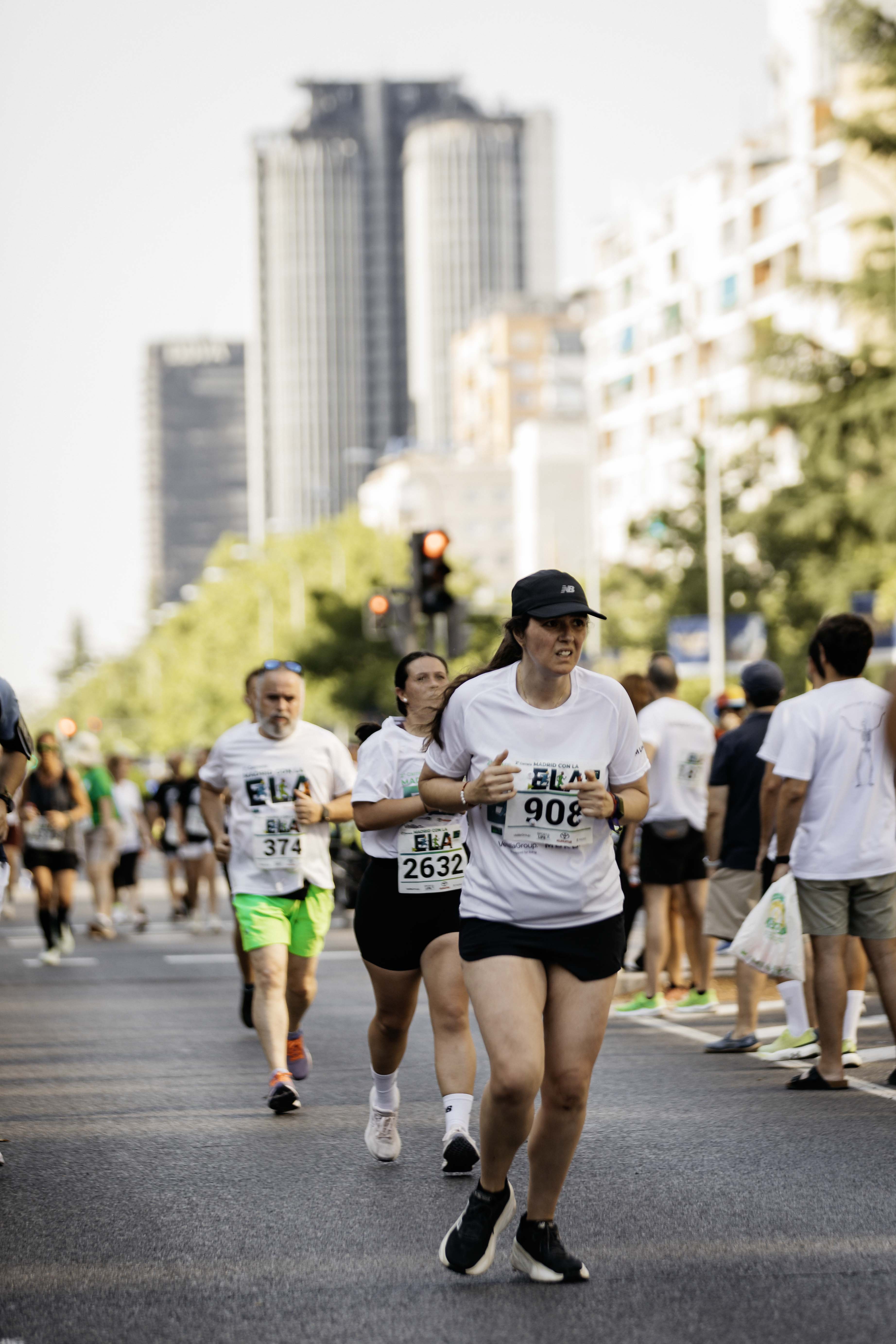 Las mejores fotos de la meta de la Carrera Madrid con la ELA 318