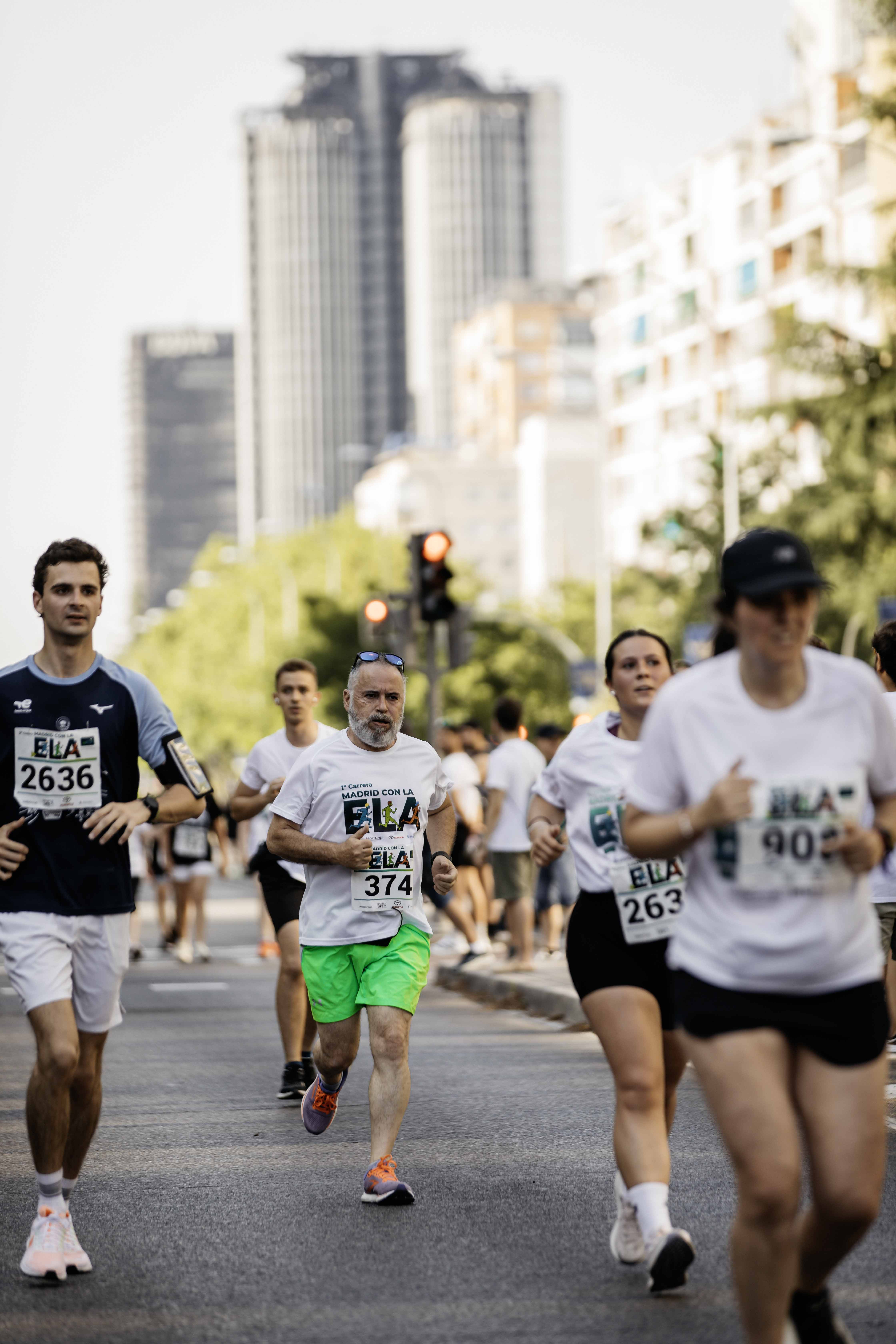 Las mejores fotos de la meta de la Carrera Madrid con la ELA 319