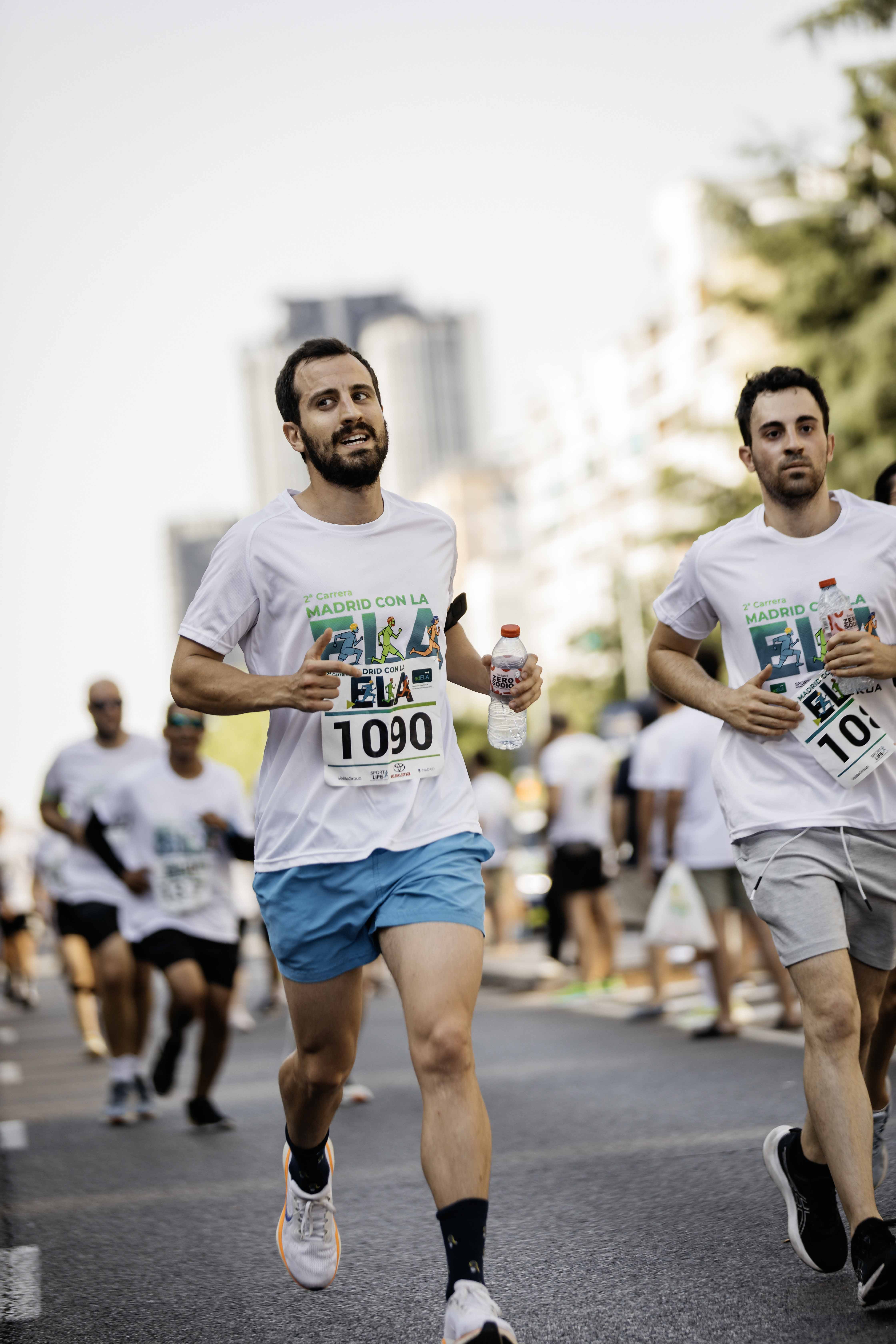 Las mejores fotos de la meta de la Carrera Madrid con la ELA 323