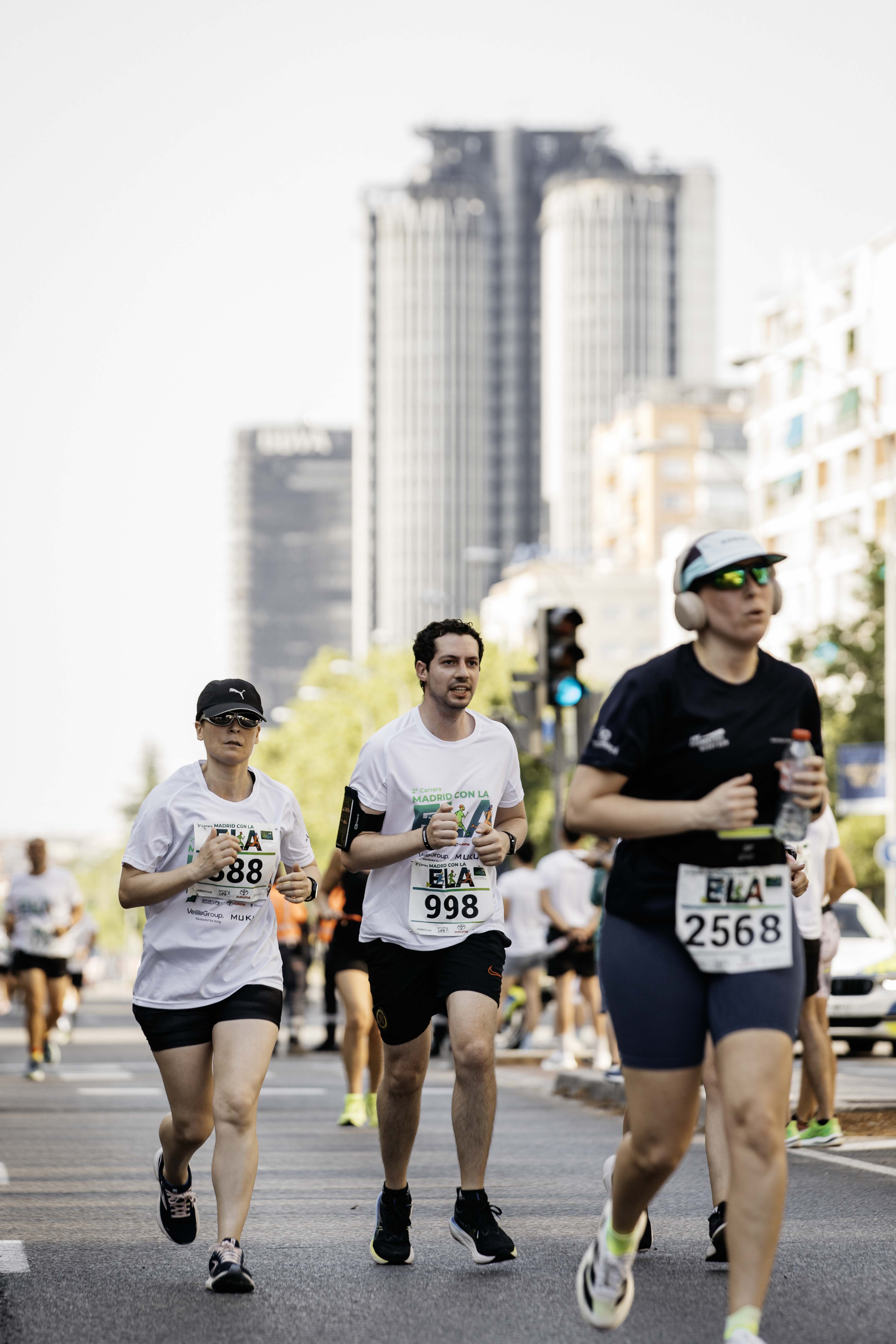 Las mejores fotos de la meta de la Carrera Madrid con la ELA 341