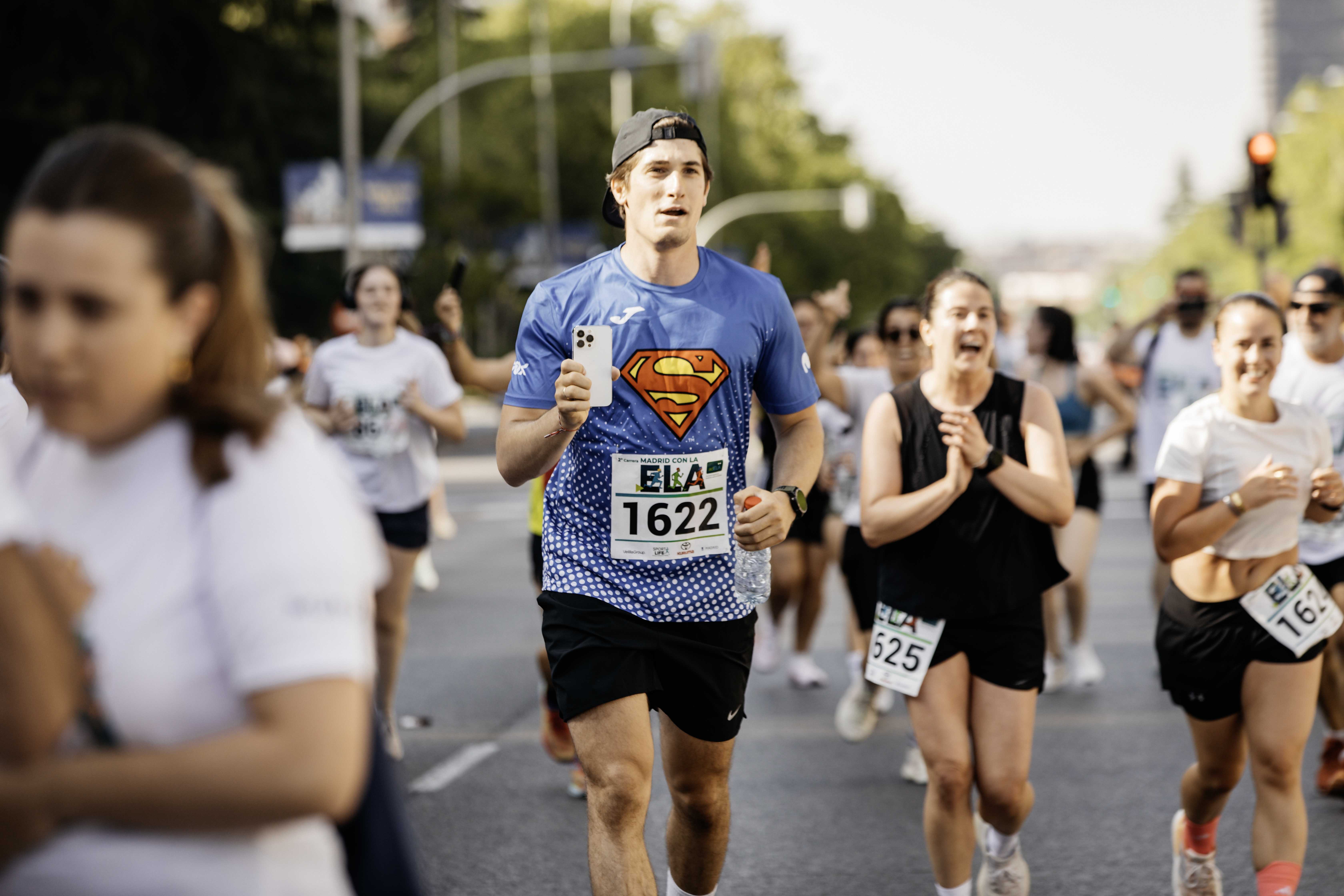 Las mejores fotos de la meta de la Carrera Madrid con la ELA 355