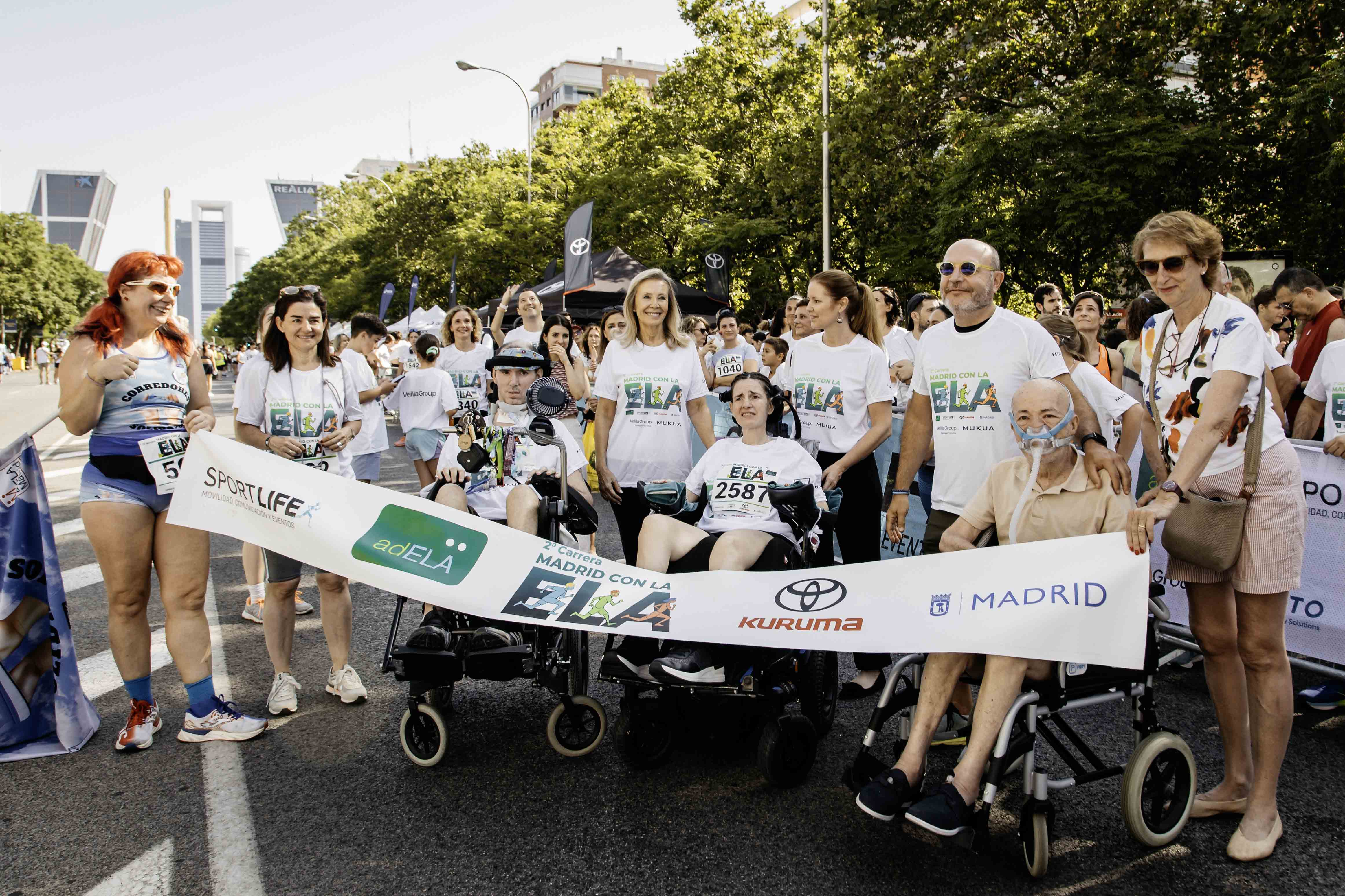 Las mejores fotos de la meta de la Carrera Madrid con la ELA 382