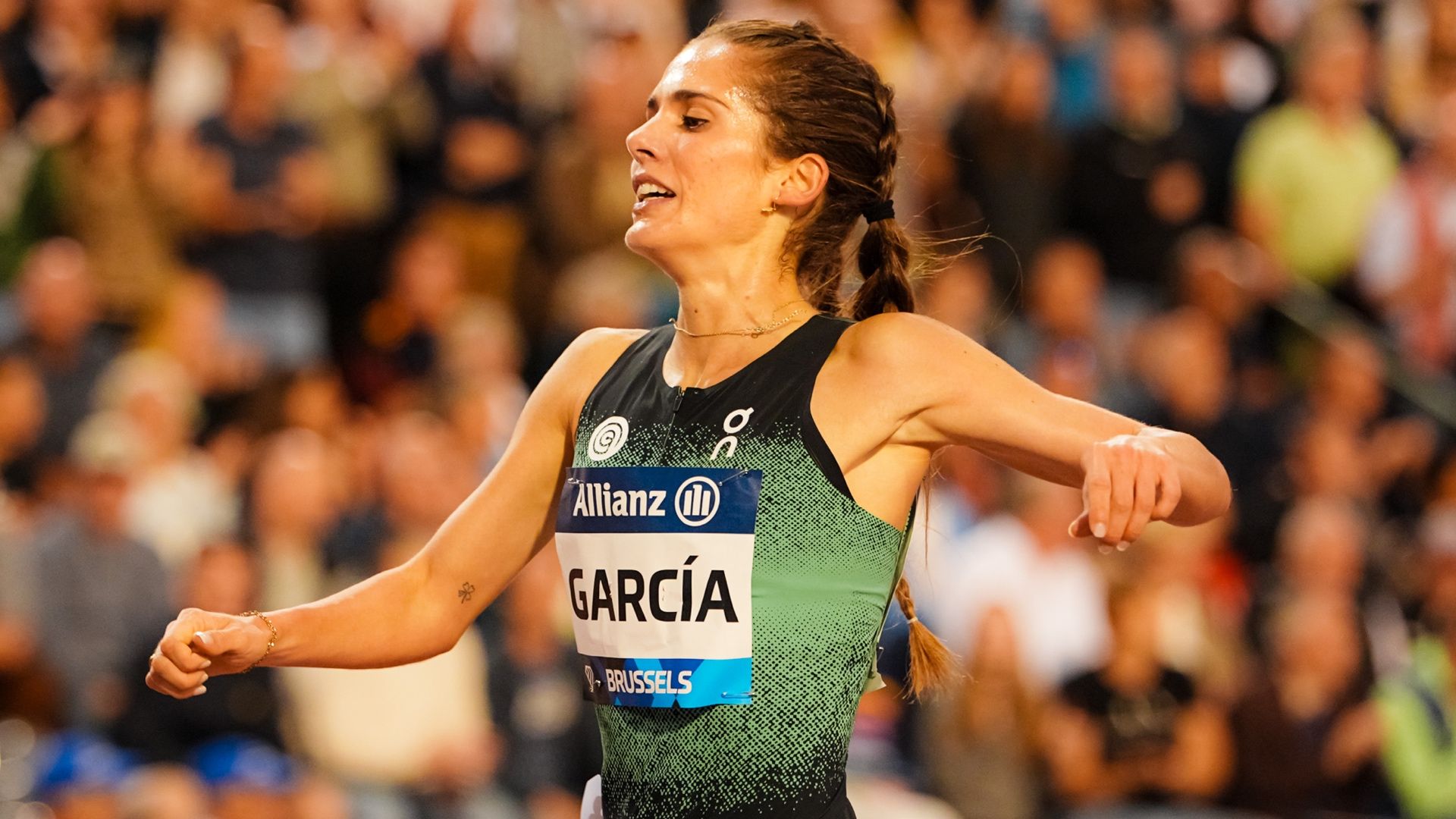 Marta García batiendo el récord de España de 5000 metros en Bruselas. SPORTMEDIA.