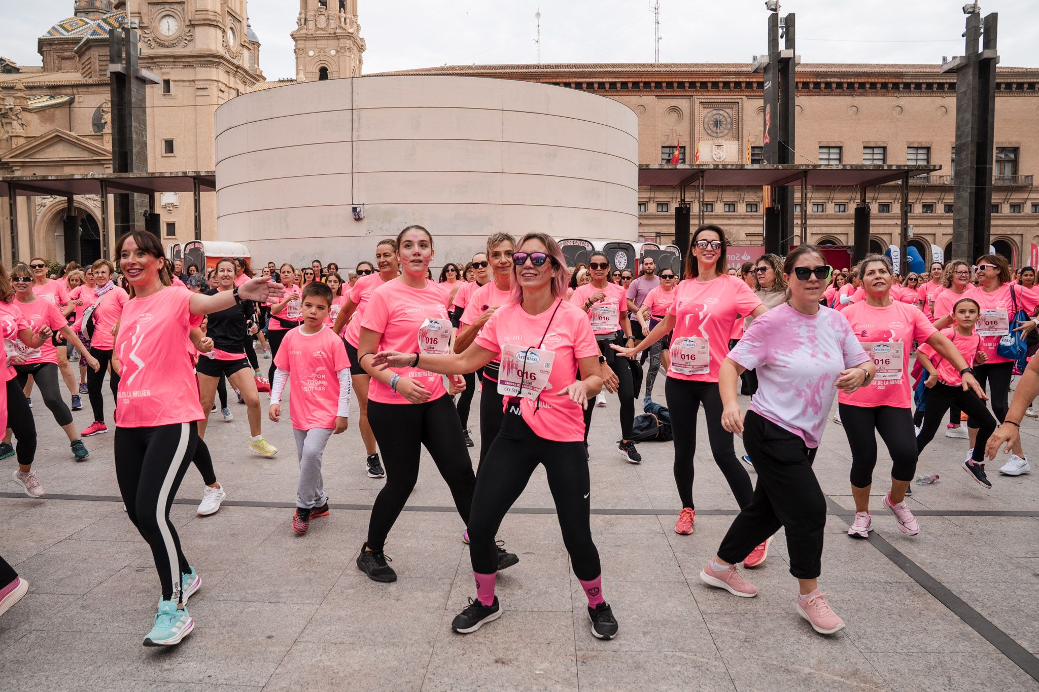 Ls mejores fotos de la Carrera de la Mujer de Zaragoza 2025   Animación 15