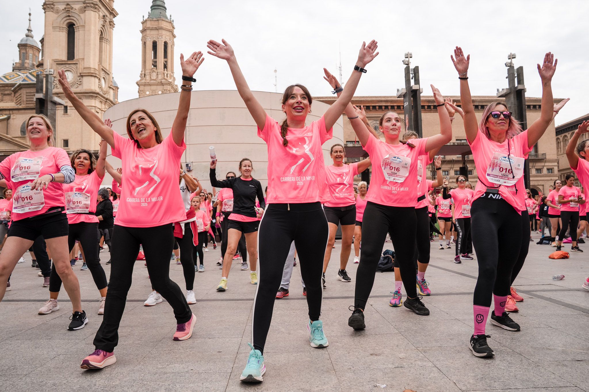 Ls mejores fotos de la Carrera de la Mujer de Zaragoza 2025   Animación 16