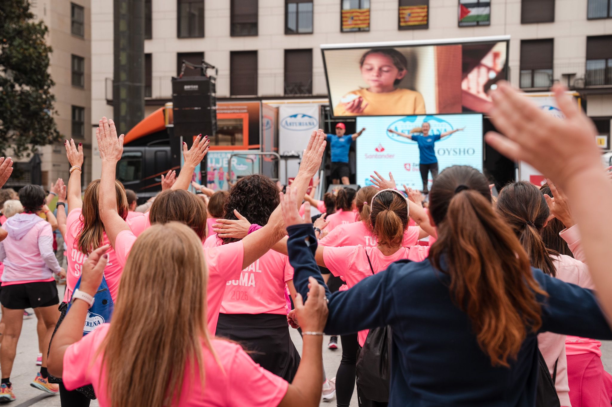 Ls mejores fotos de la Carrera de la Mujer de Zaragoza 2025   Animación 30
