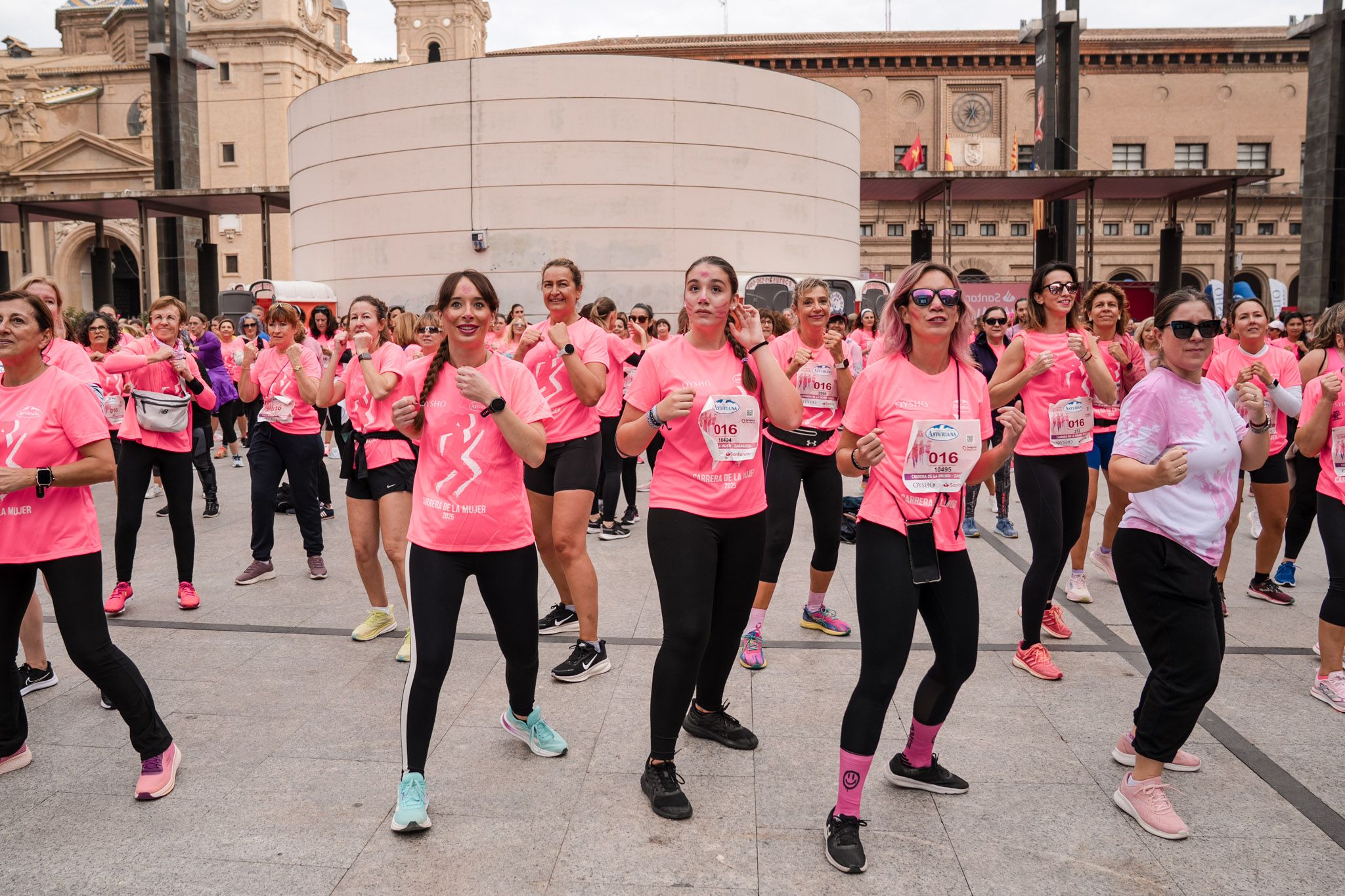 Ls mejores fotos de la Carrera de la Mujer de Zaragoza 2025   Animación 33