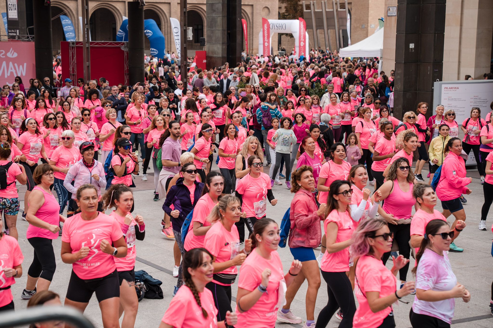 Ls mejores fotos de la Carrera de la Mujer de Zaragoza 2025   Animación 35