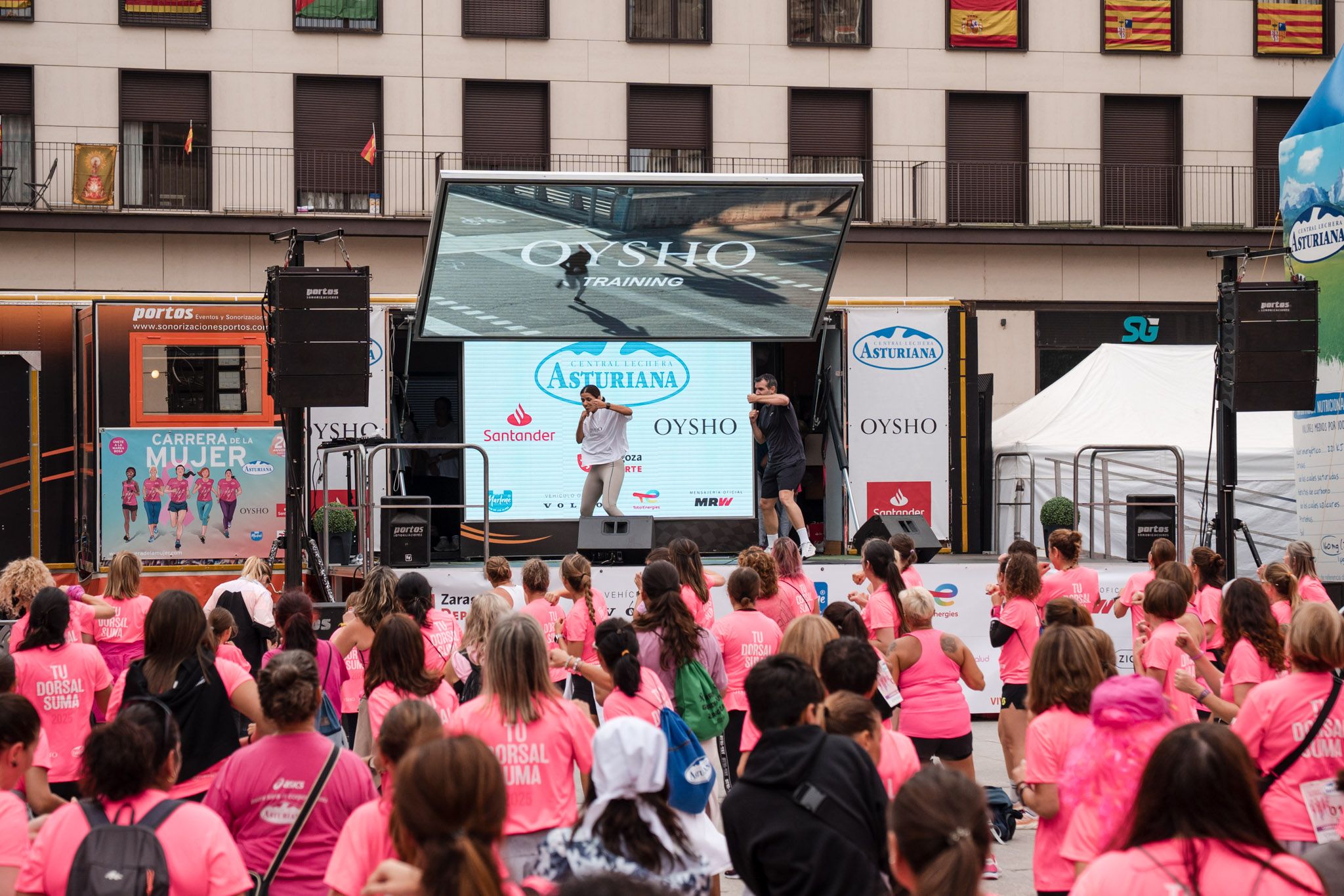 Ls mejores fotos de la Carrera de la Mujer de Zaragoza 2025   Animación 46