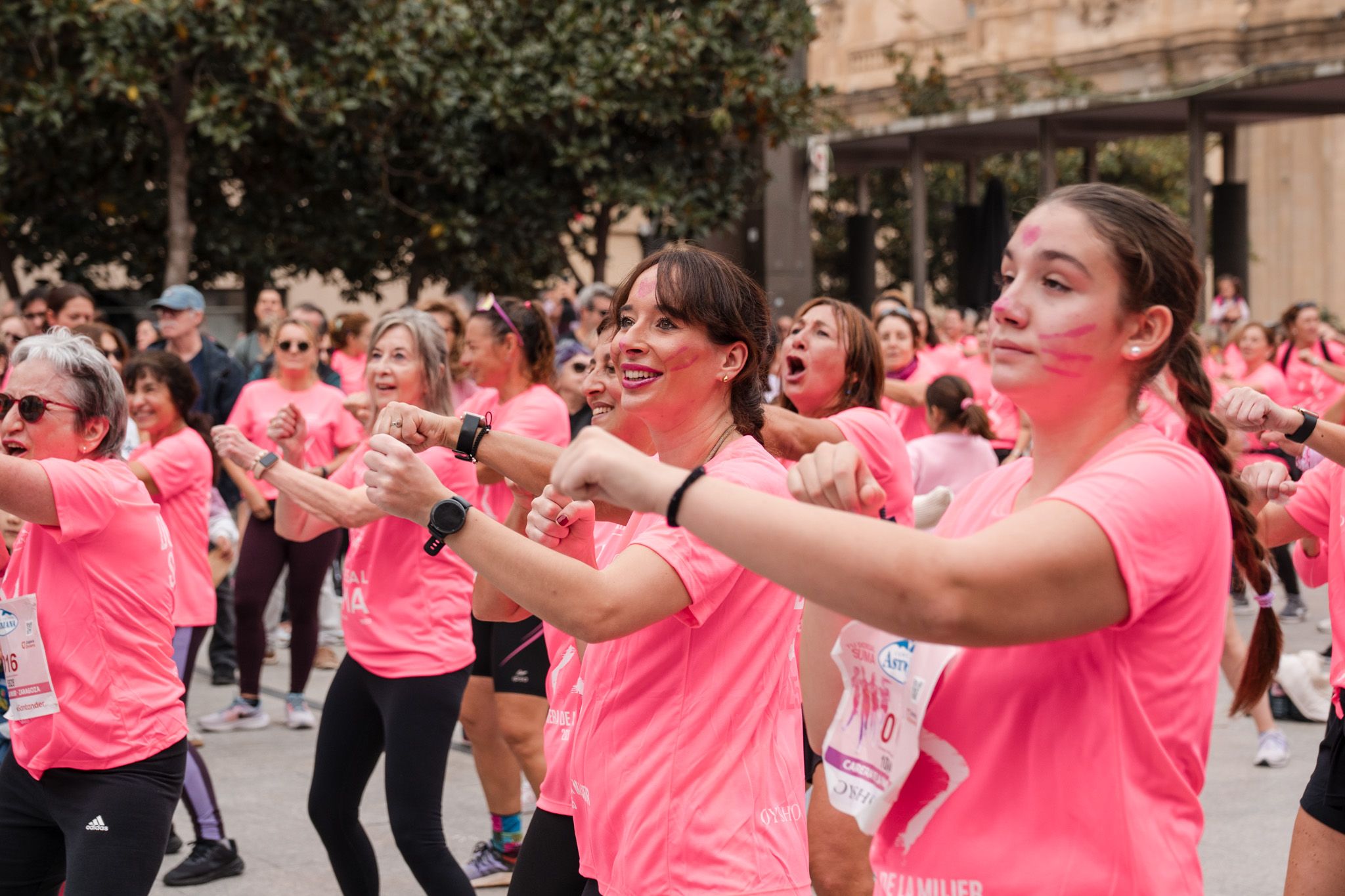 Ls mejores fotos de la Carrera de la Mujer de Zaragoza 2025   Animación 49