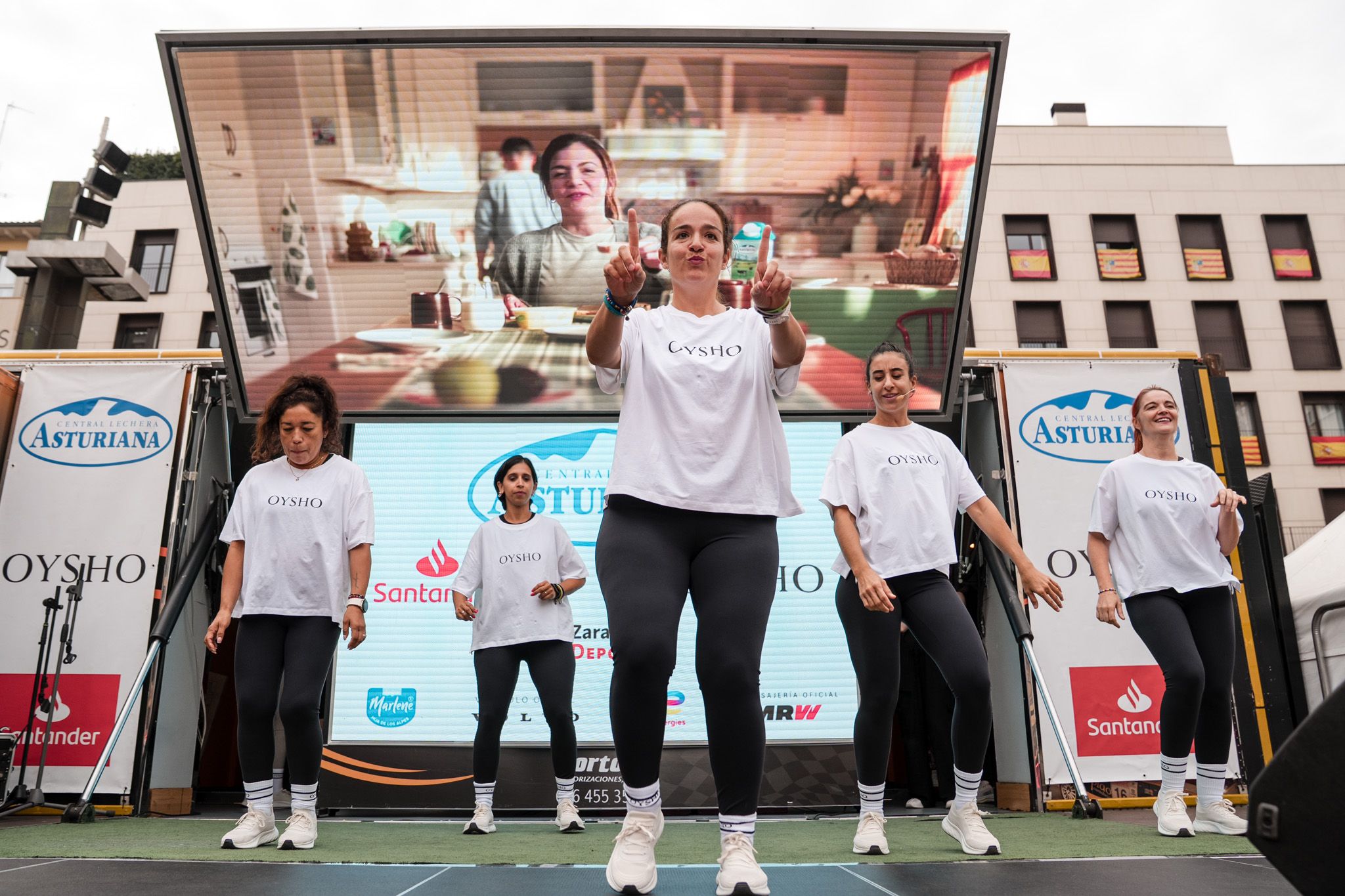 Ls mejores fotos de la Carrera de la Mujer de Zaragoza 2025   Animación 52