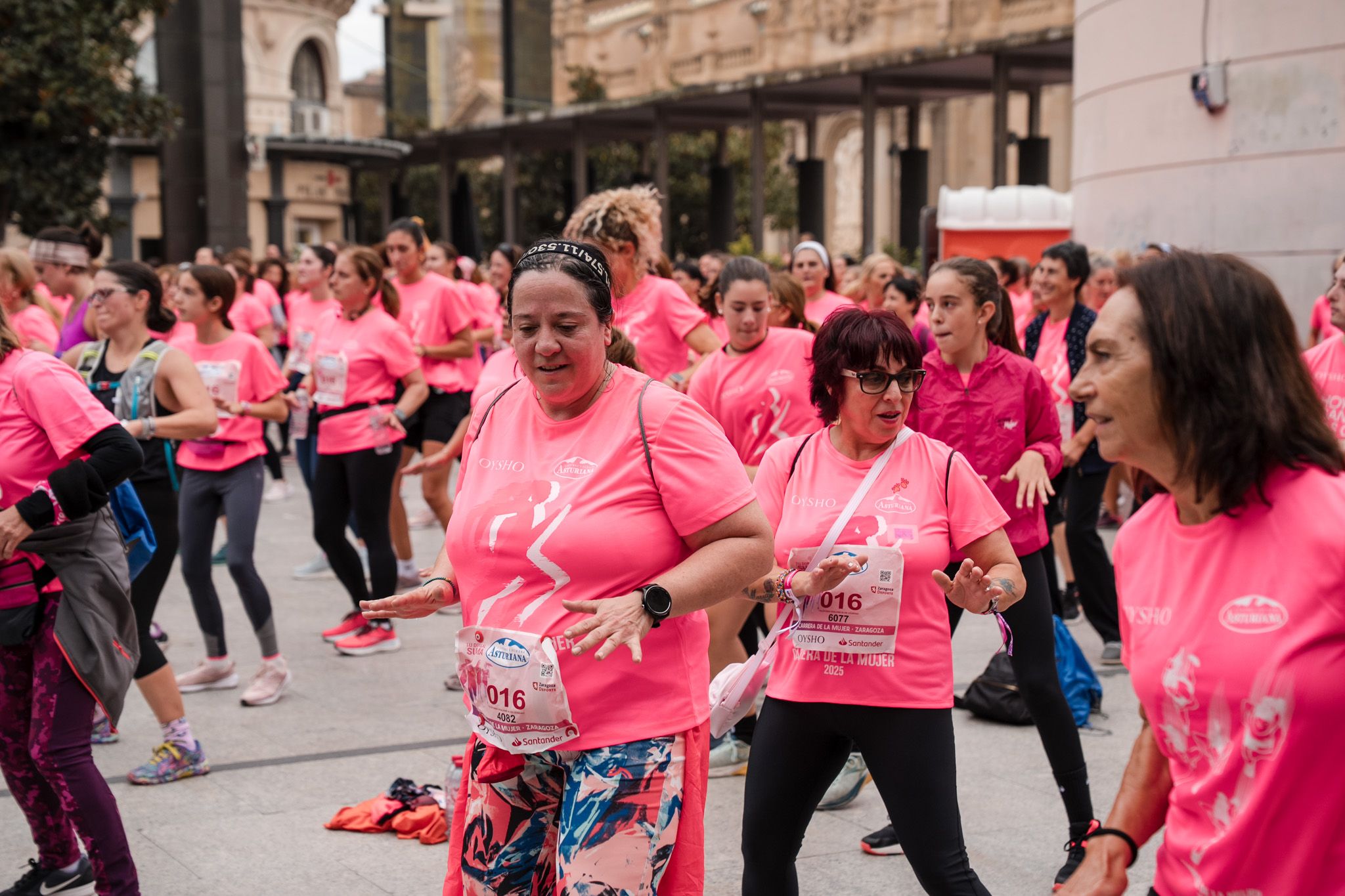 Ls mejores fotos de la Carrera de la Mujer de Zaragoza 2025   Animación 74