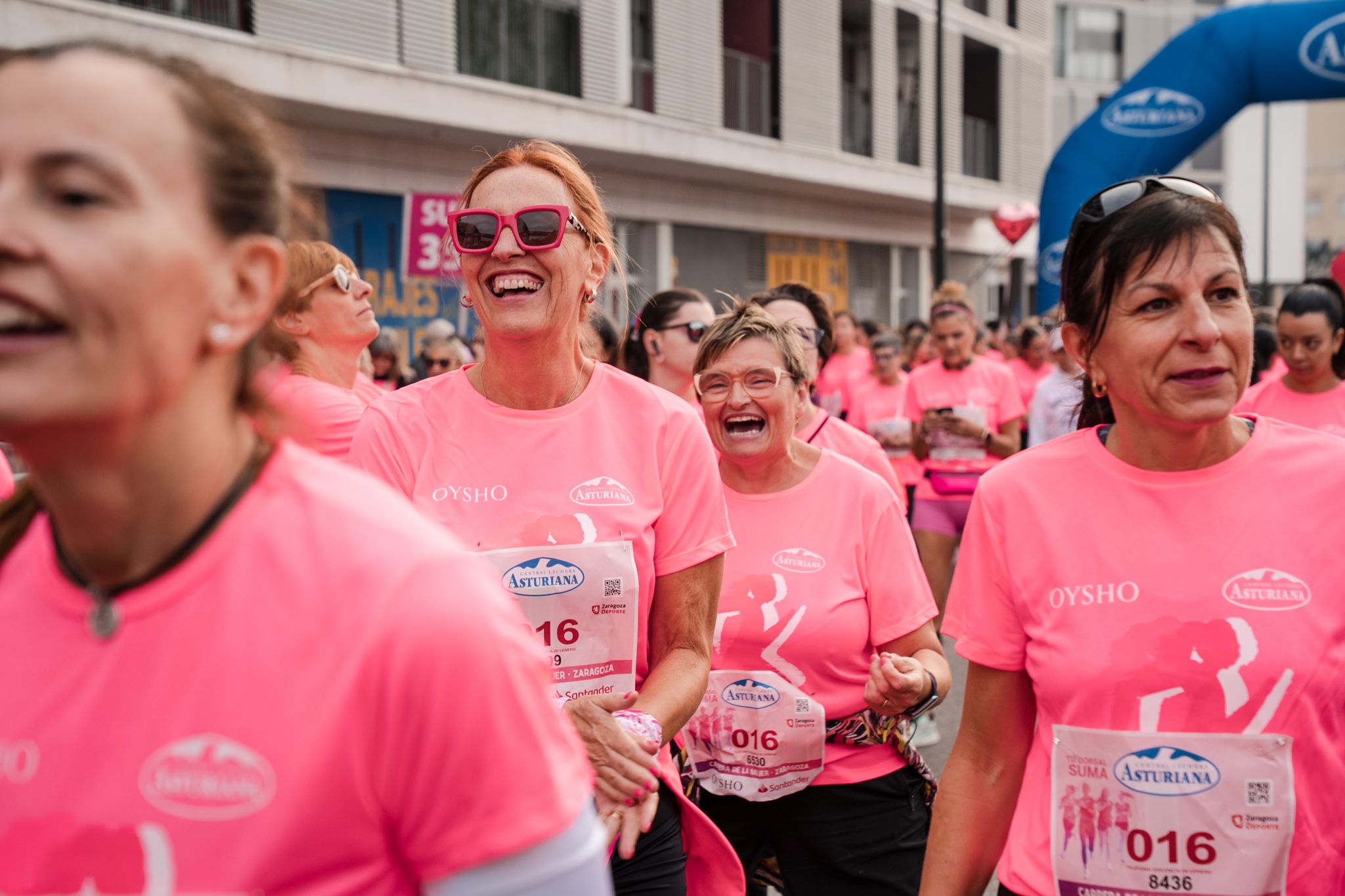 Las mejores fotos de la Carrera de la Mujer de Zaragoza 2025   Salida 30