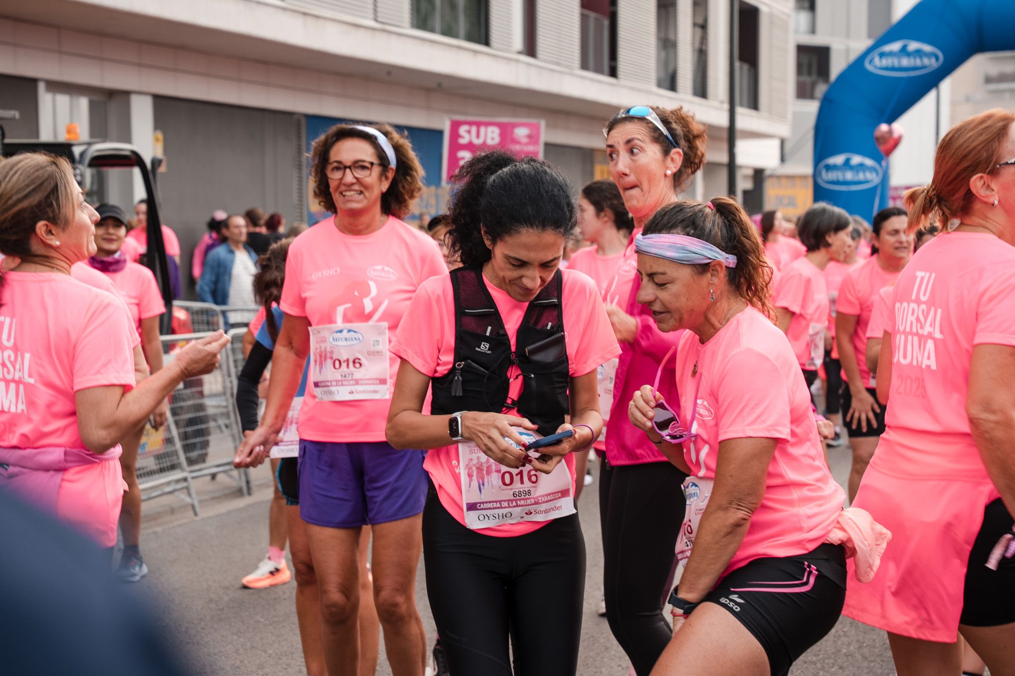 Las mejores fotos de la Carrera de la Mujer de Zaragoza 2025   Salida 31