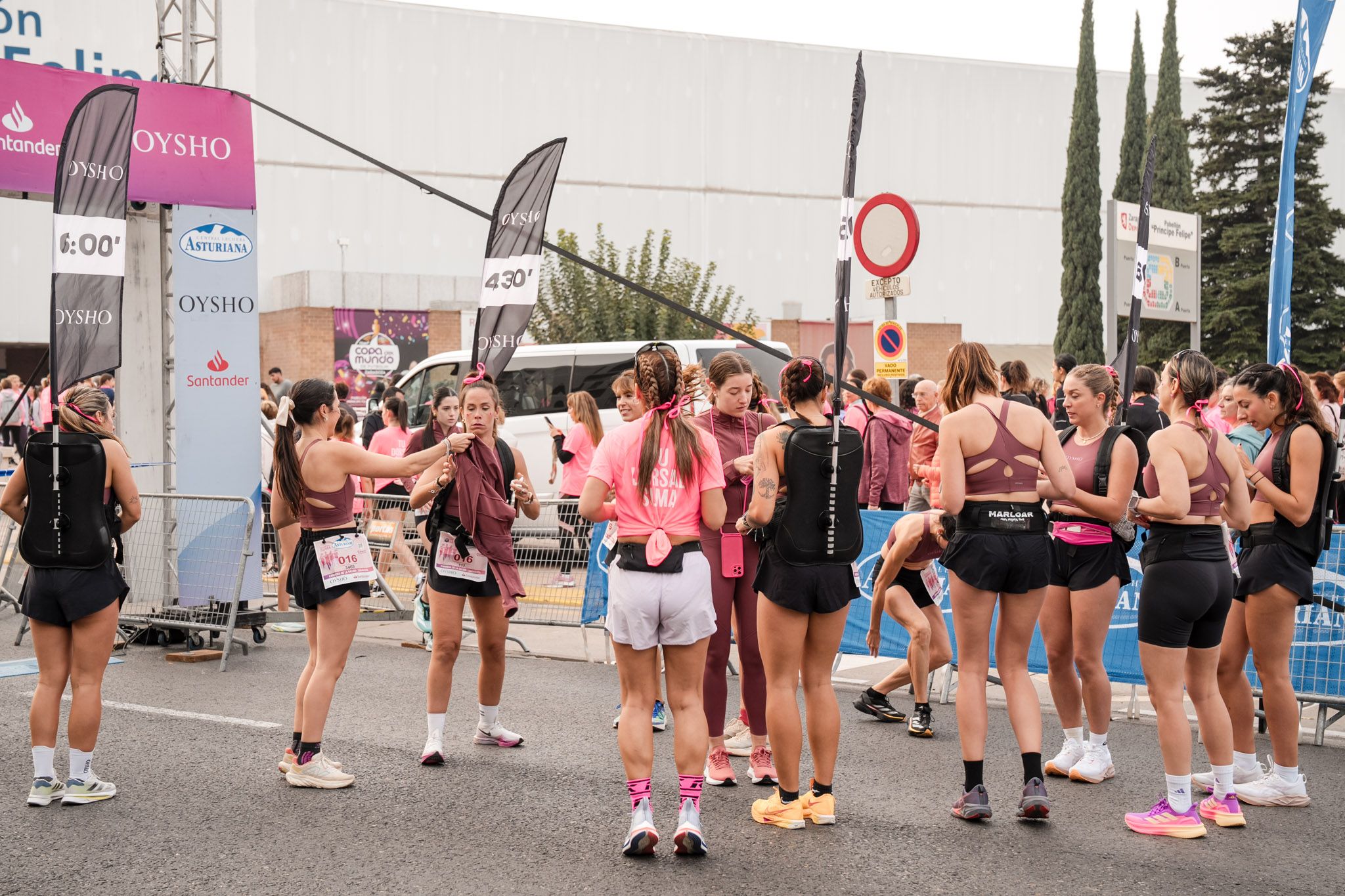 Las mejores fotos de la Carrera de la Mujer de Zaragoza 2025   Salida 34