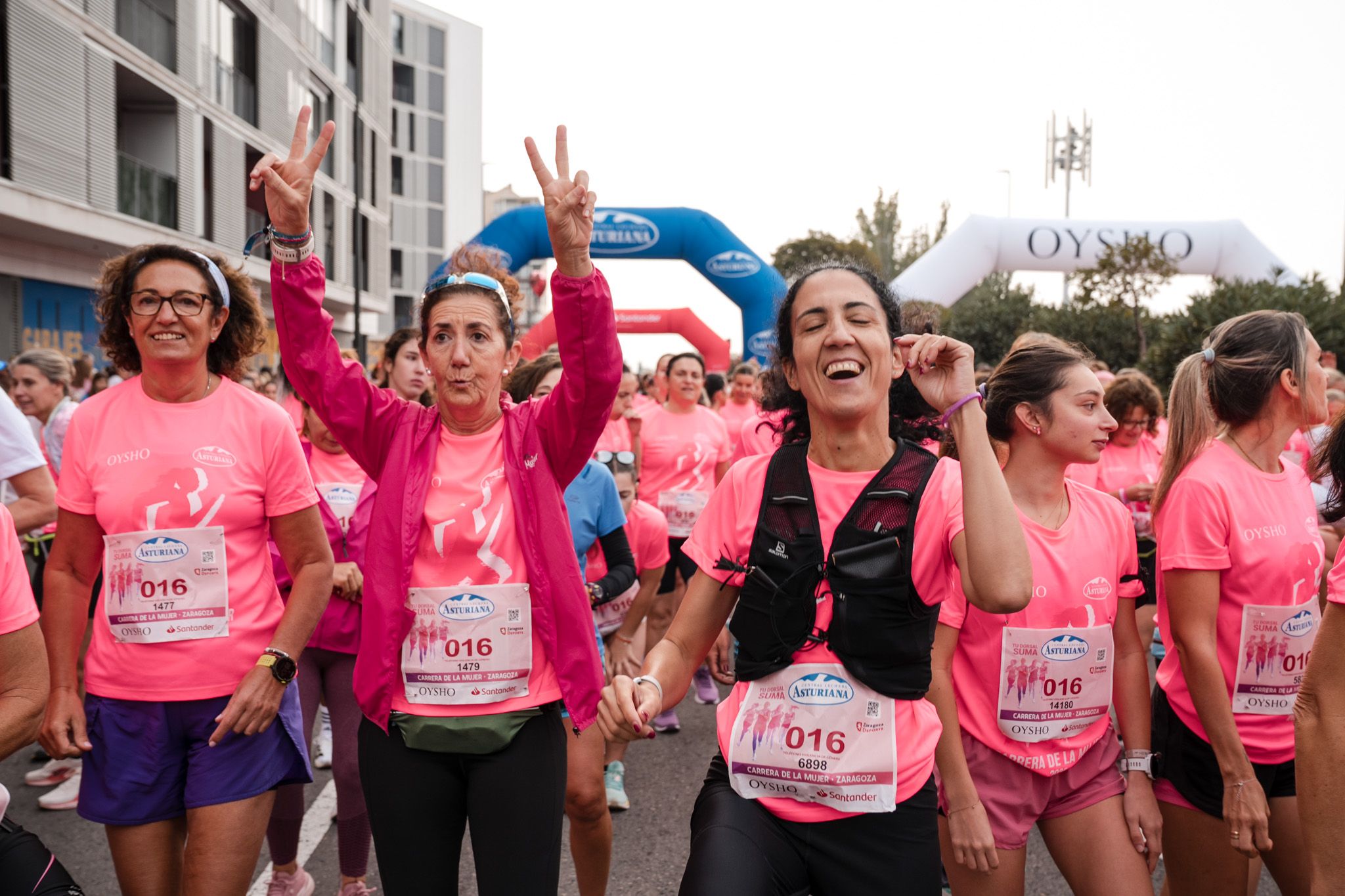 Las mejores fotos de la Carrera de la Mujer de Zaragoza 2025   Salida 37