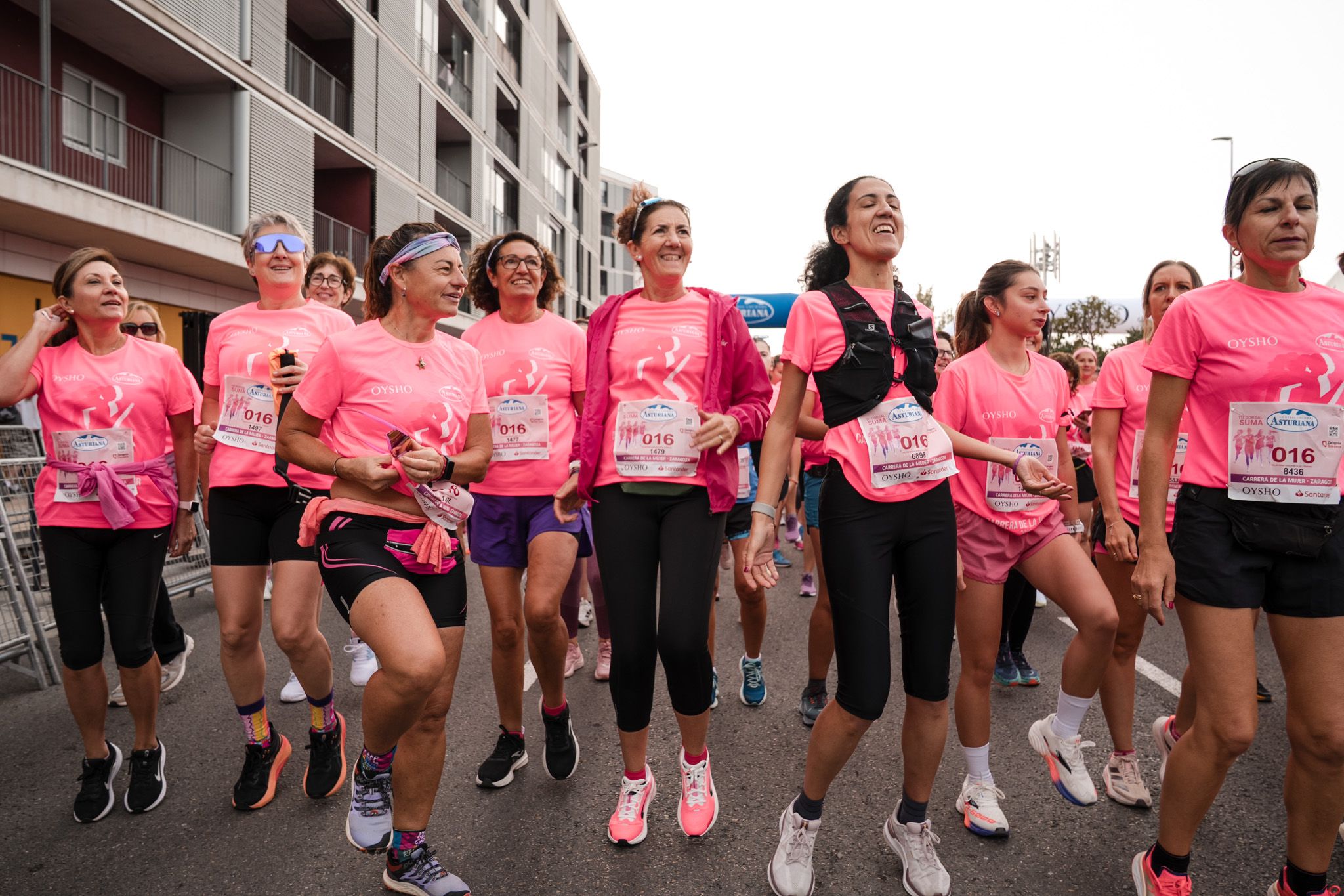 Las mejores fotos de la Carrera de la Mujer de Zaragoza 2025   Salida 38