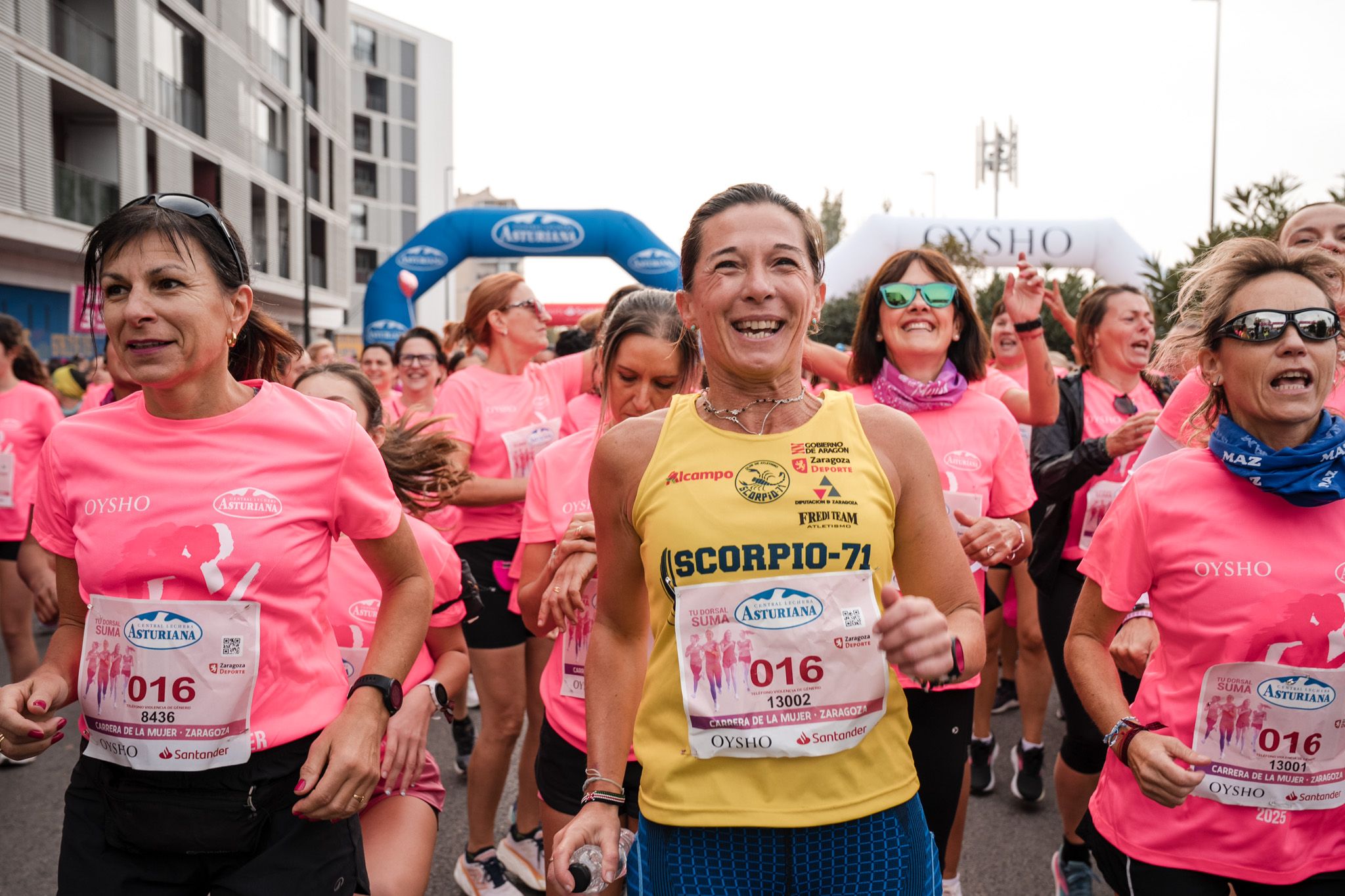Las mejores fotos de la Carrera de la Mujer de Zaragoza 2025   Salida 39