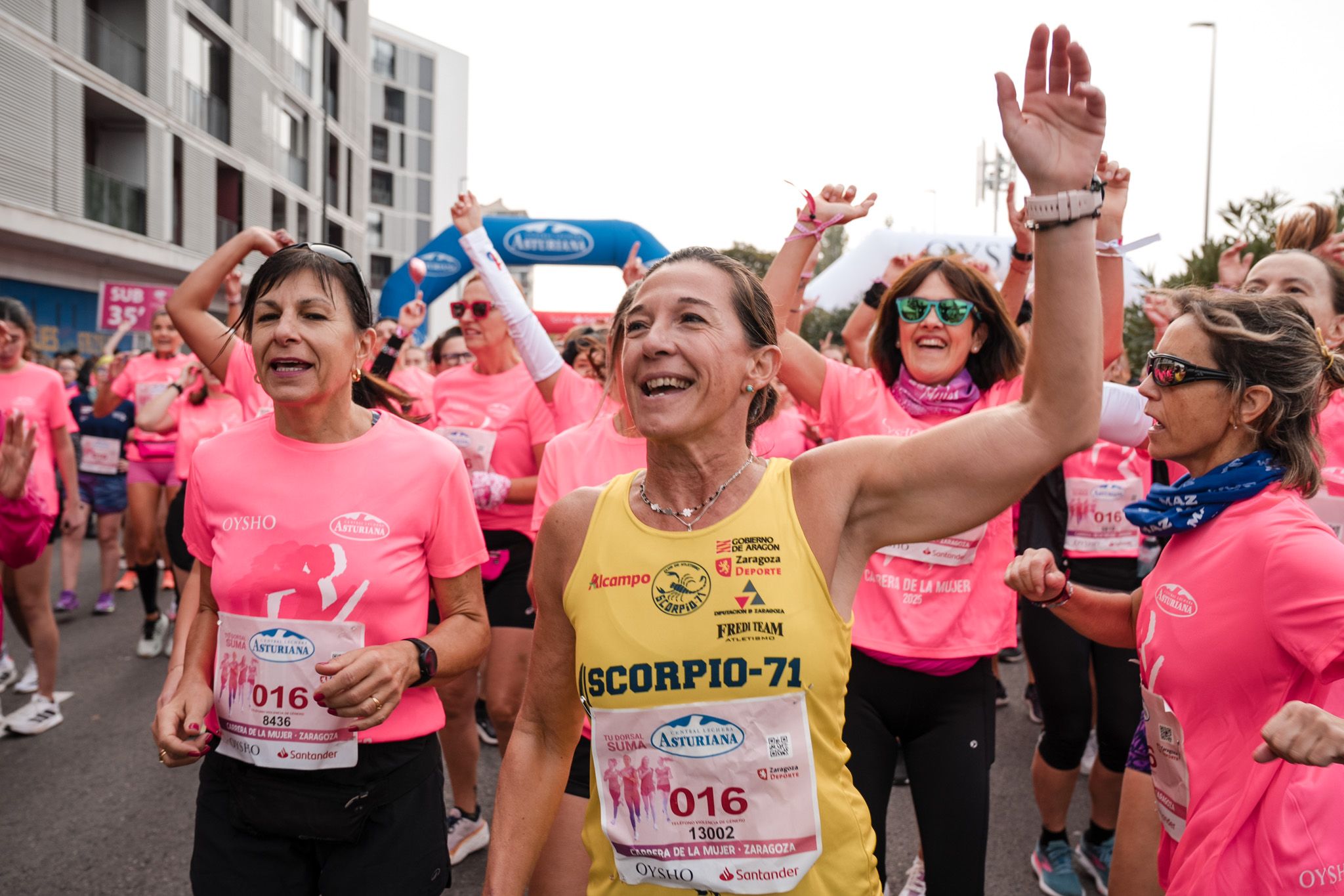 Las mejores fotos de la Carrera de la Mujer de Zaragoza 2025   Salida 40