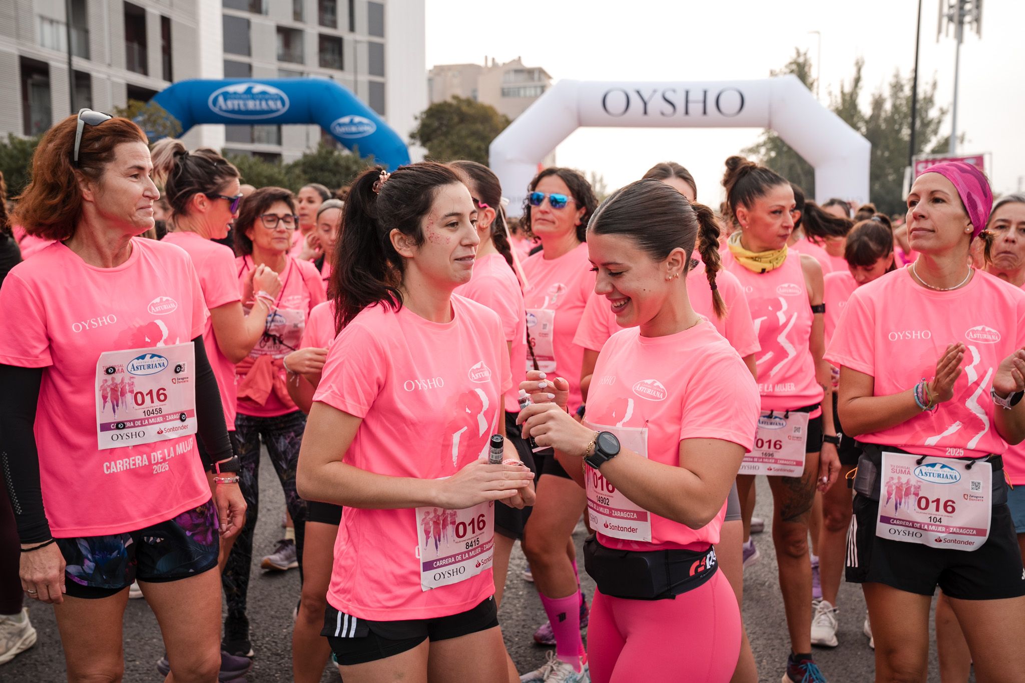 Las mejores fotos de la Carrera de la Mujer de Zaragoza 2025   Salida 44