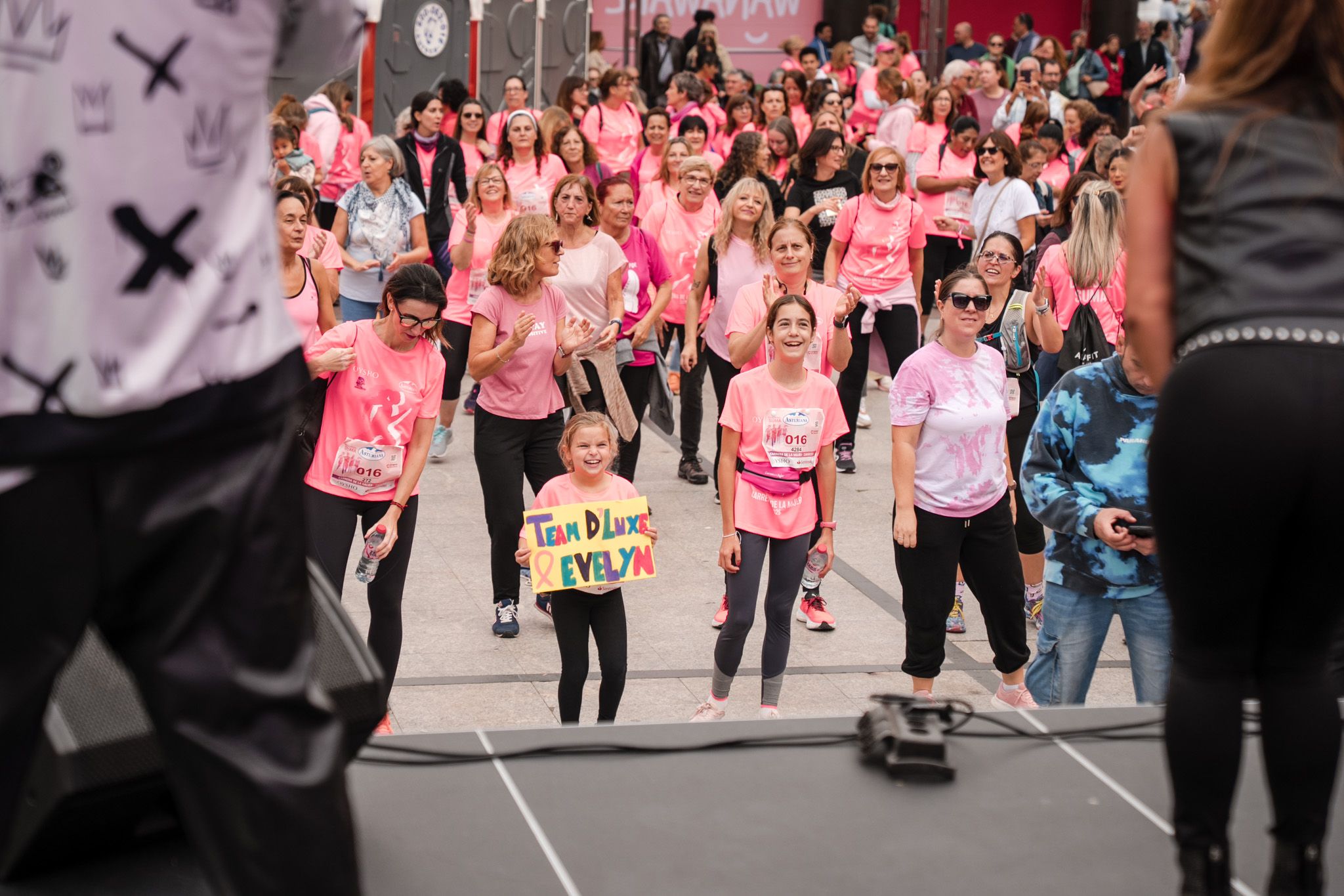 Ls mejores fotos de la Carrera de la Mujer de Zaragoza 2025   Animación 111