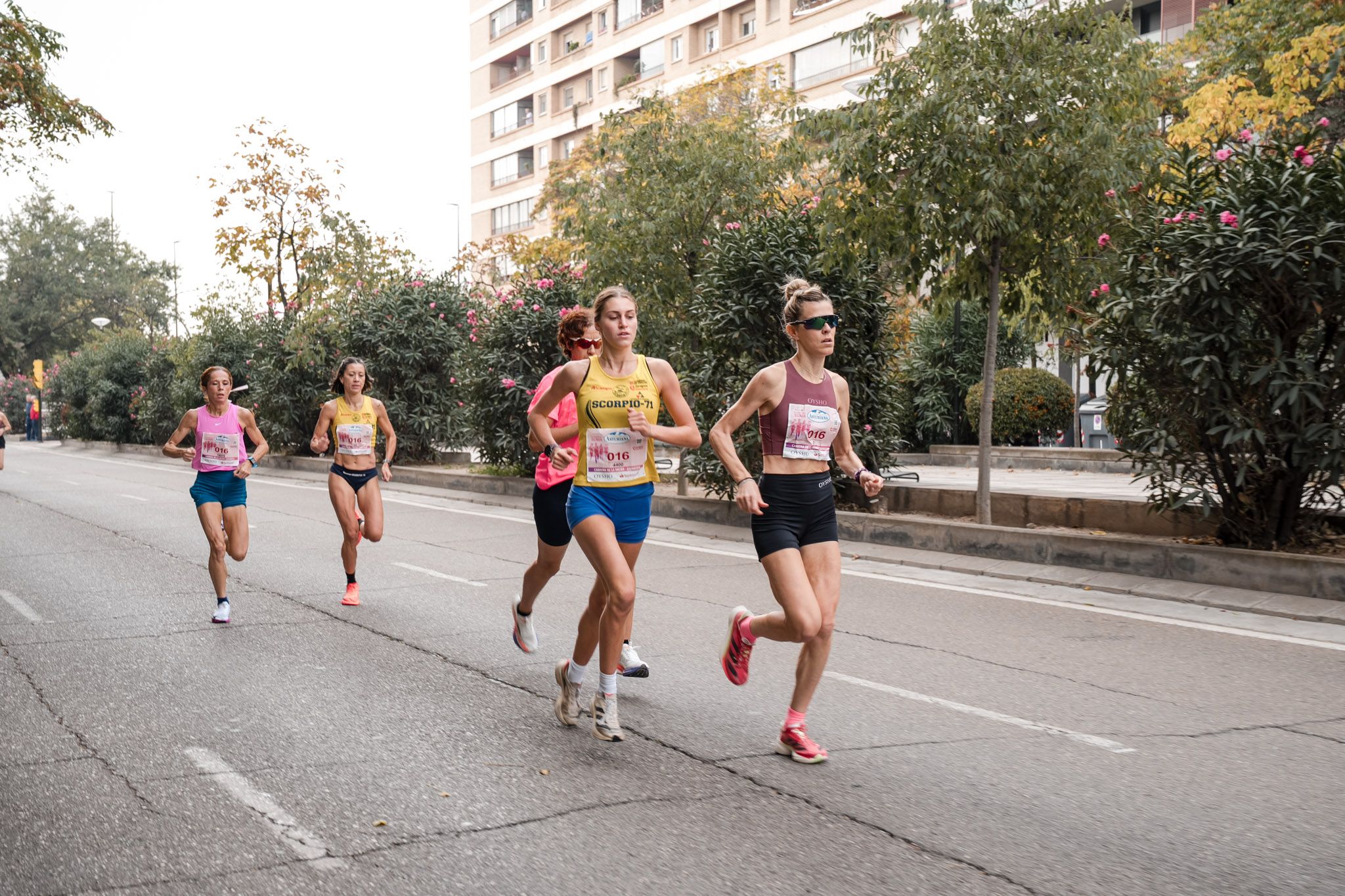 Las mejores fotos de la Carrera de la Mujer de Zaragoza 2025   Recorrido 23