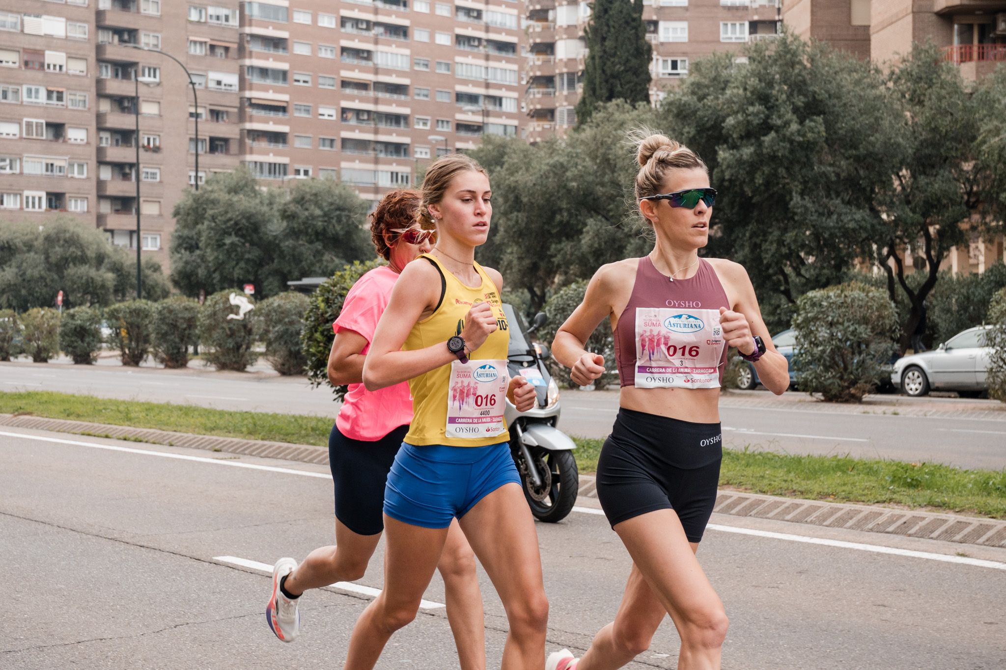 Las mejores fotos de la Carrera de la Mujer de Zaragoza 2025   Recorrido 28