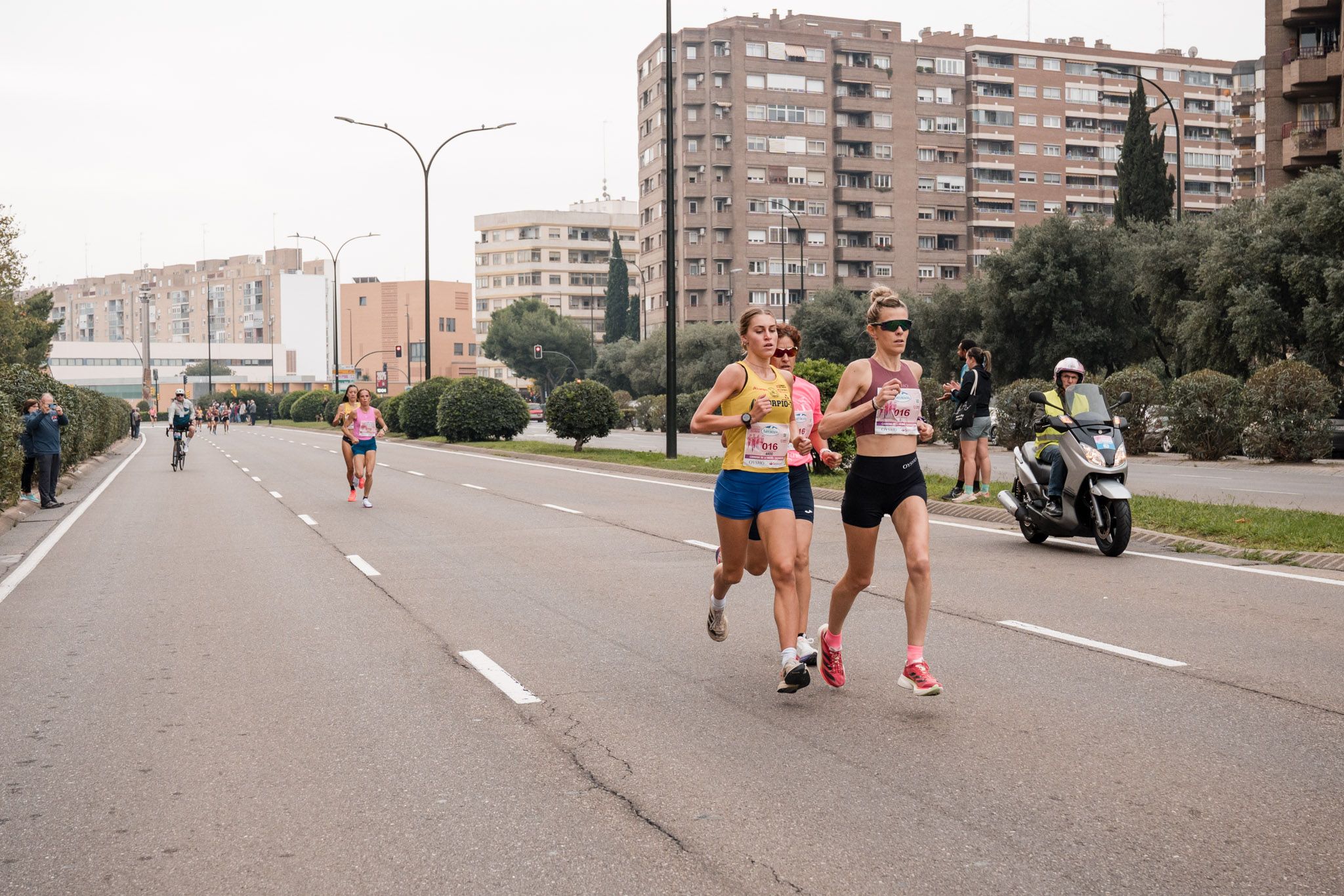 Las mejores fotos de la Carrera de la Mujer de Zaragoza 2025   Recorrido 29