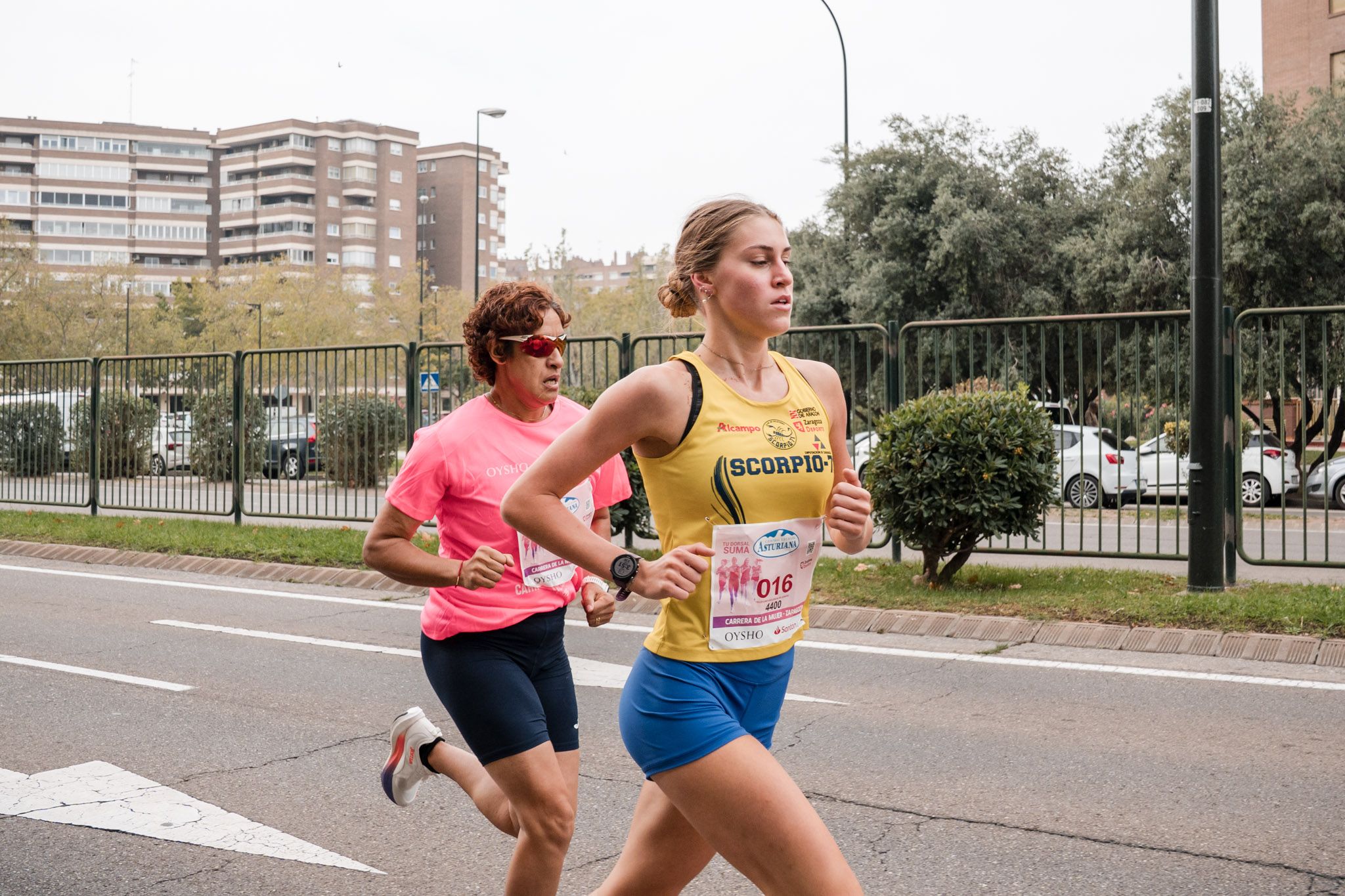 Las mejores fotos de la Carrera de la Mujer de Zaragoza 2025   Recorrido 30