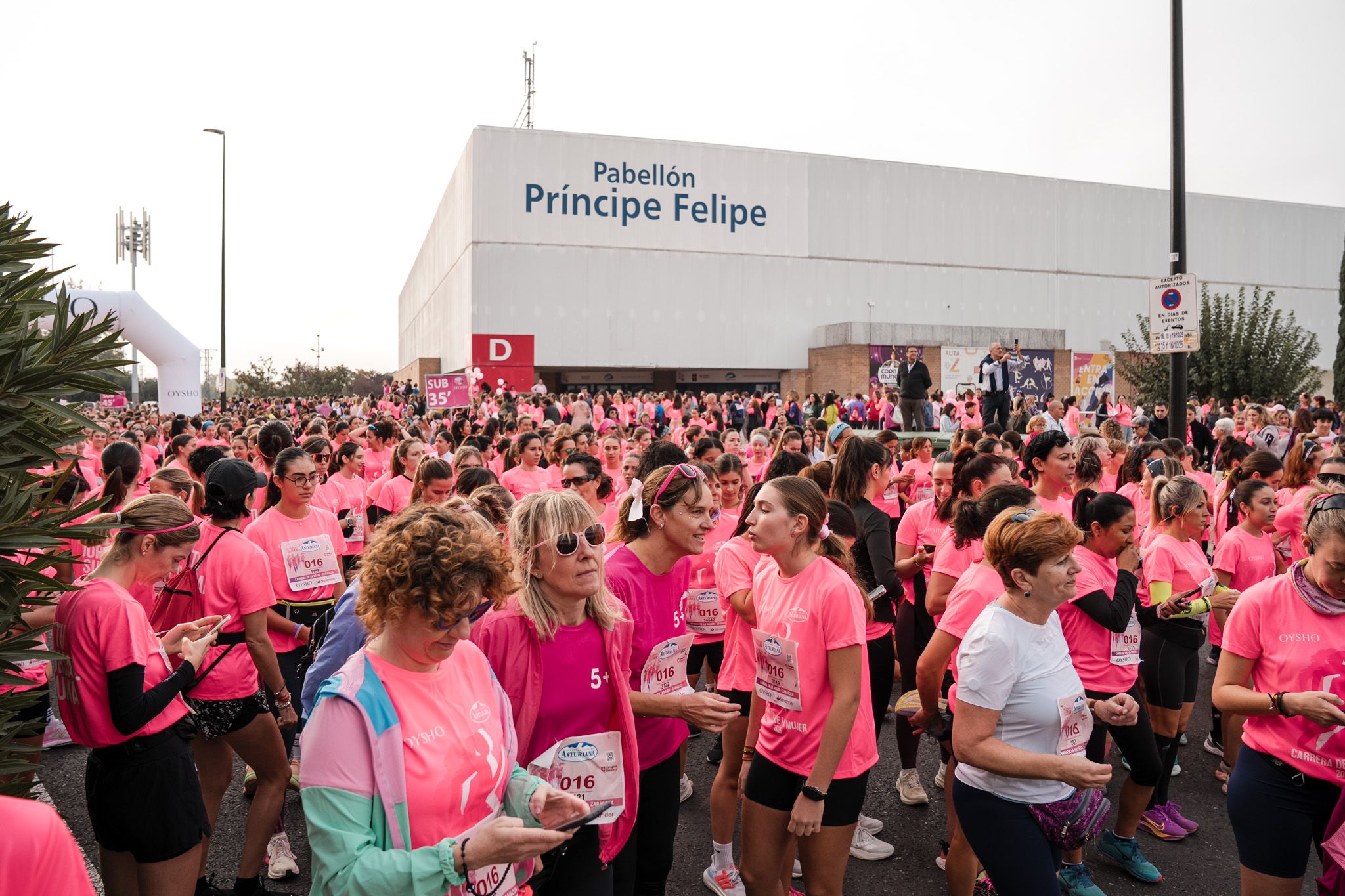 Las mejores fotos de la Carrera de la Mujer de Zaragoza 2025   Salida 59