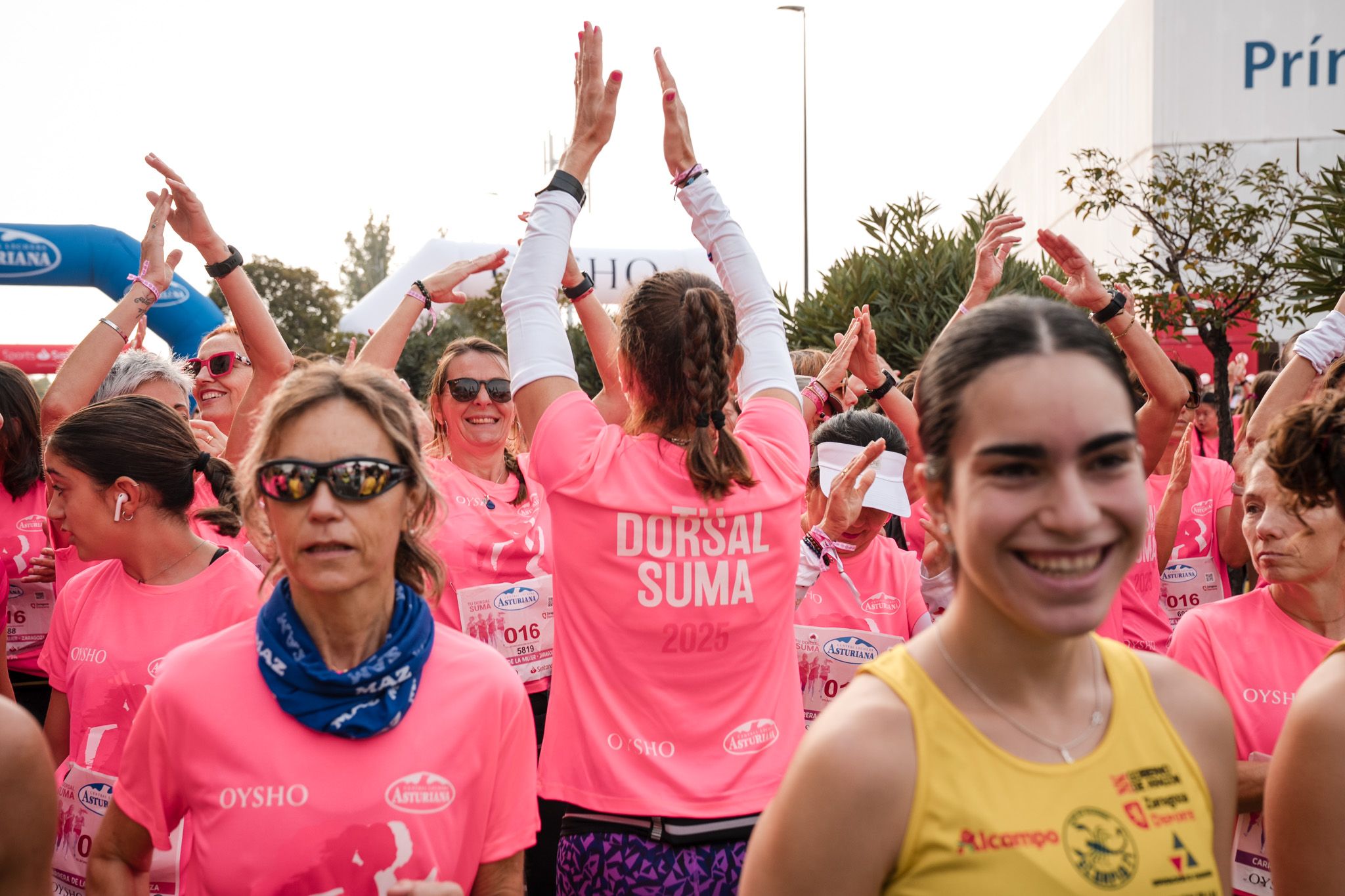 Las mejores fotos de la Carrera de la Mujer de Zaragoza 2025   Salida 72