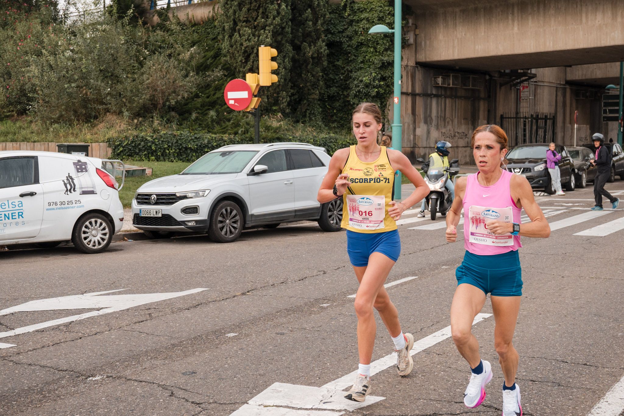 Las mejores fotos de la Carrera de la Mujer de Zaragoza 2025   Recorrido 52