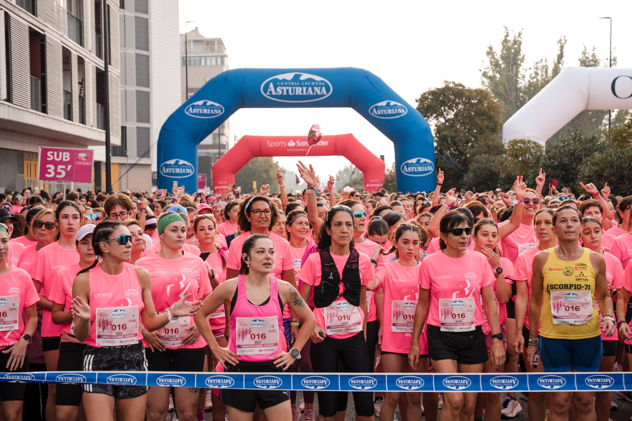 Las mejores fotos de la Carrera de la Mujer de Zaragoza 2025   Salida 78