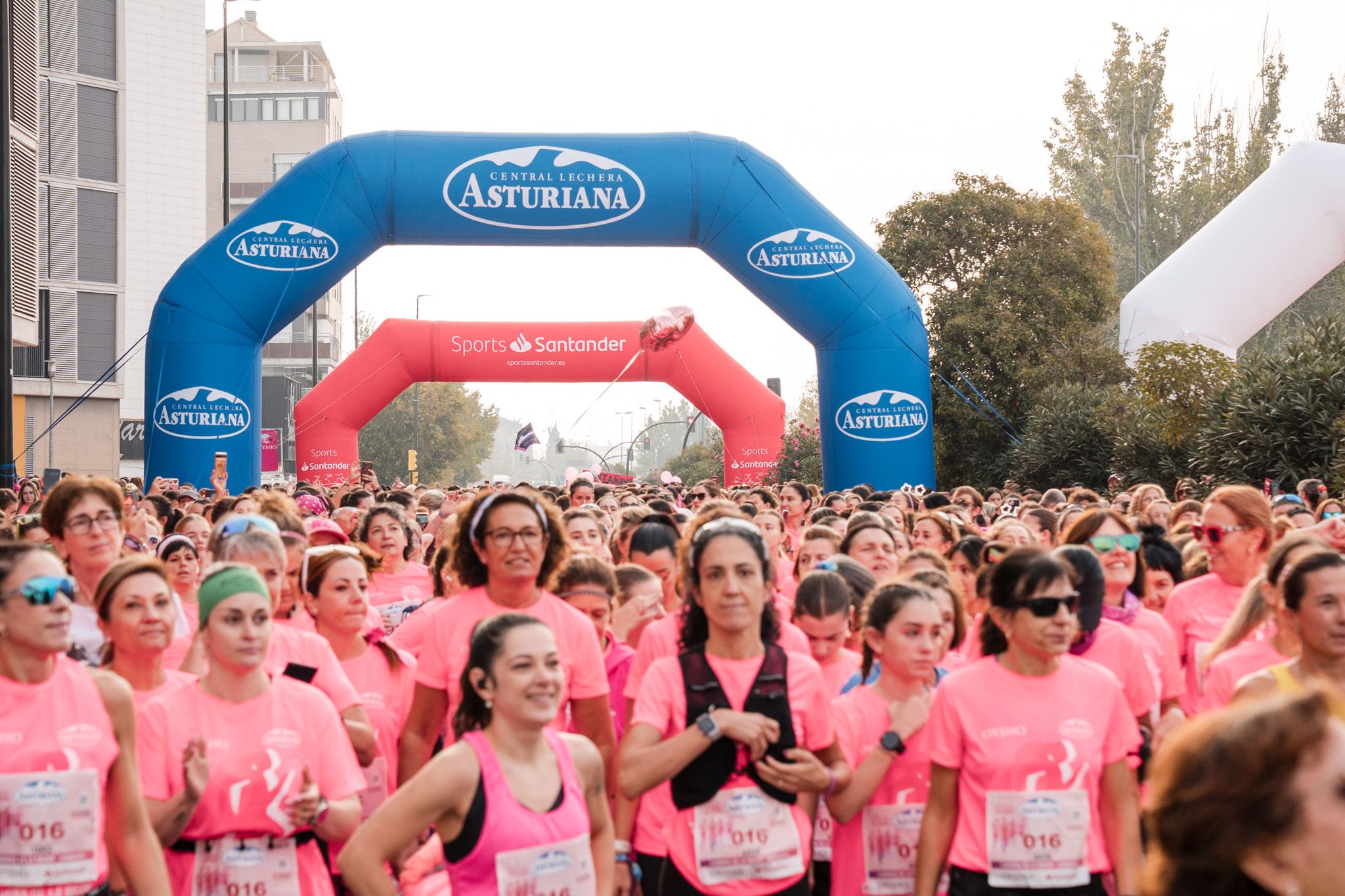 Las mejores fotos de la Carrera de la Mujer de Zaragoza 2025   Salida 79