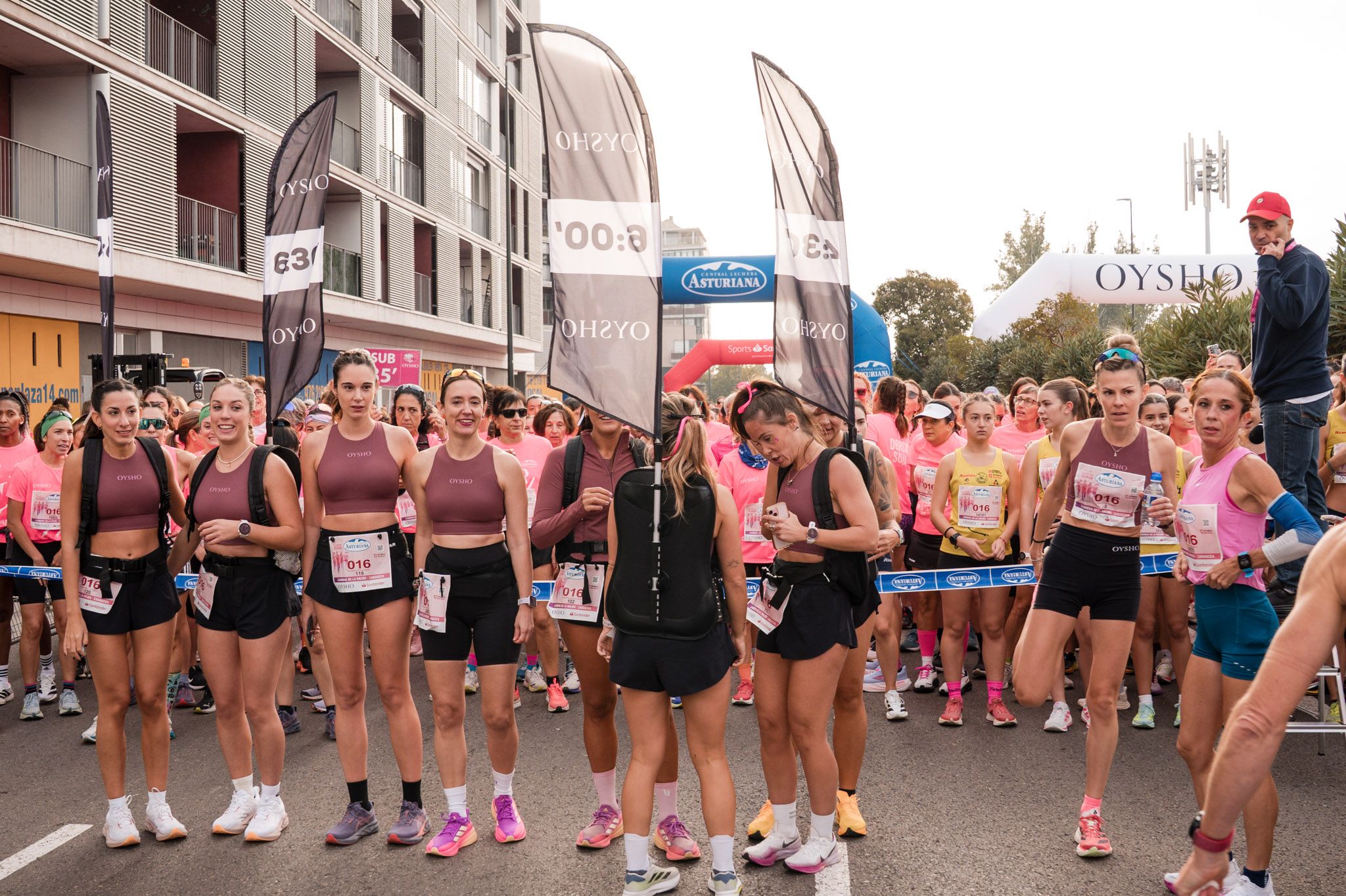 Las mejores fotos de la Carrera de la Mujer de Zaragoza 2025   Salida 80