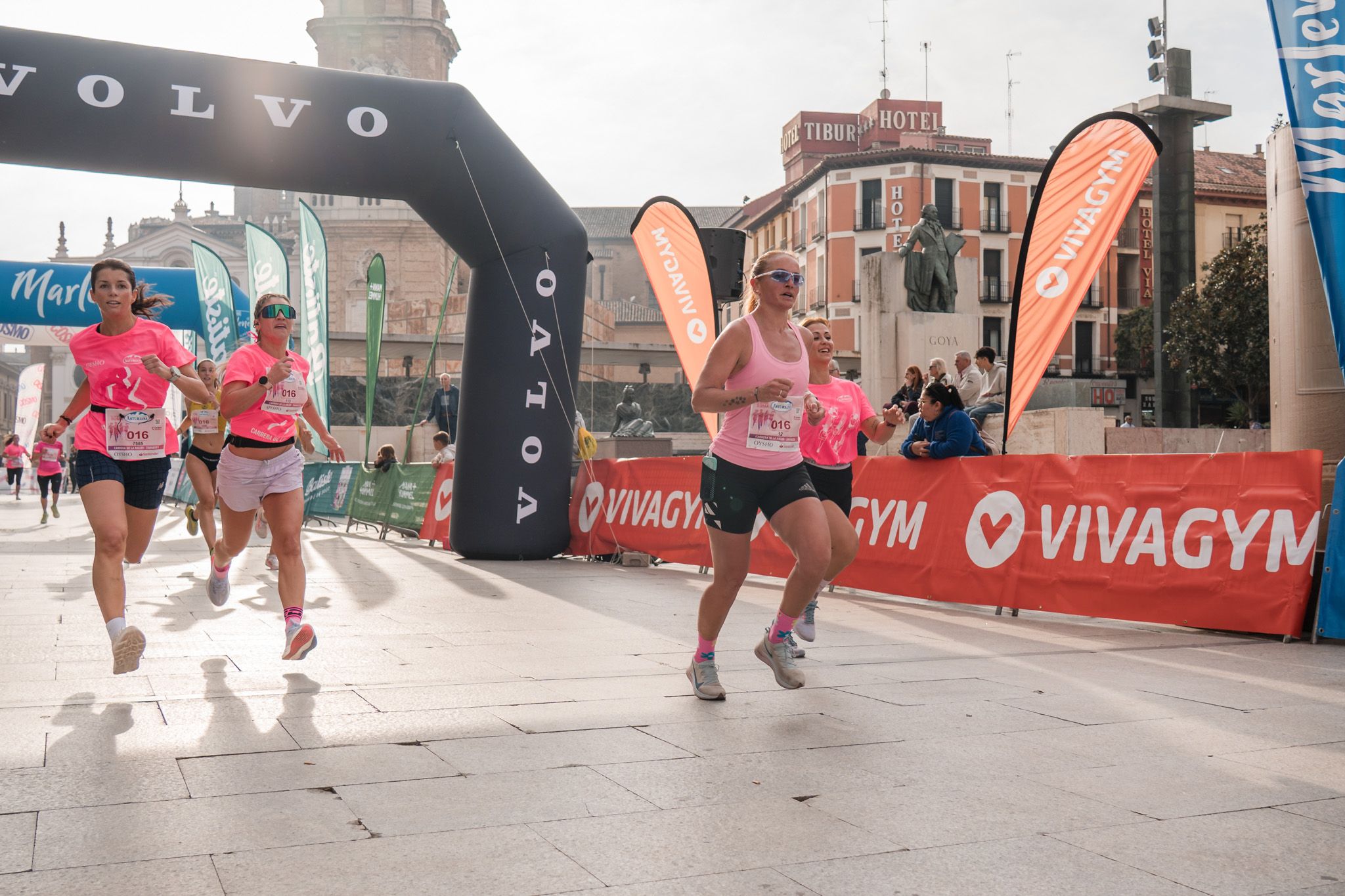 Las mejores fotos de la Carrera de la Mujer de Zaragoza 2025   Recorrido Meta 44