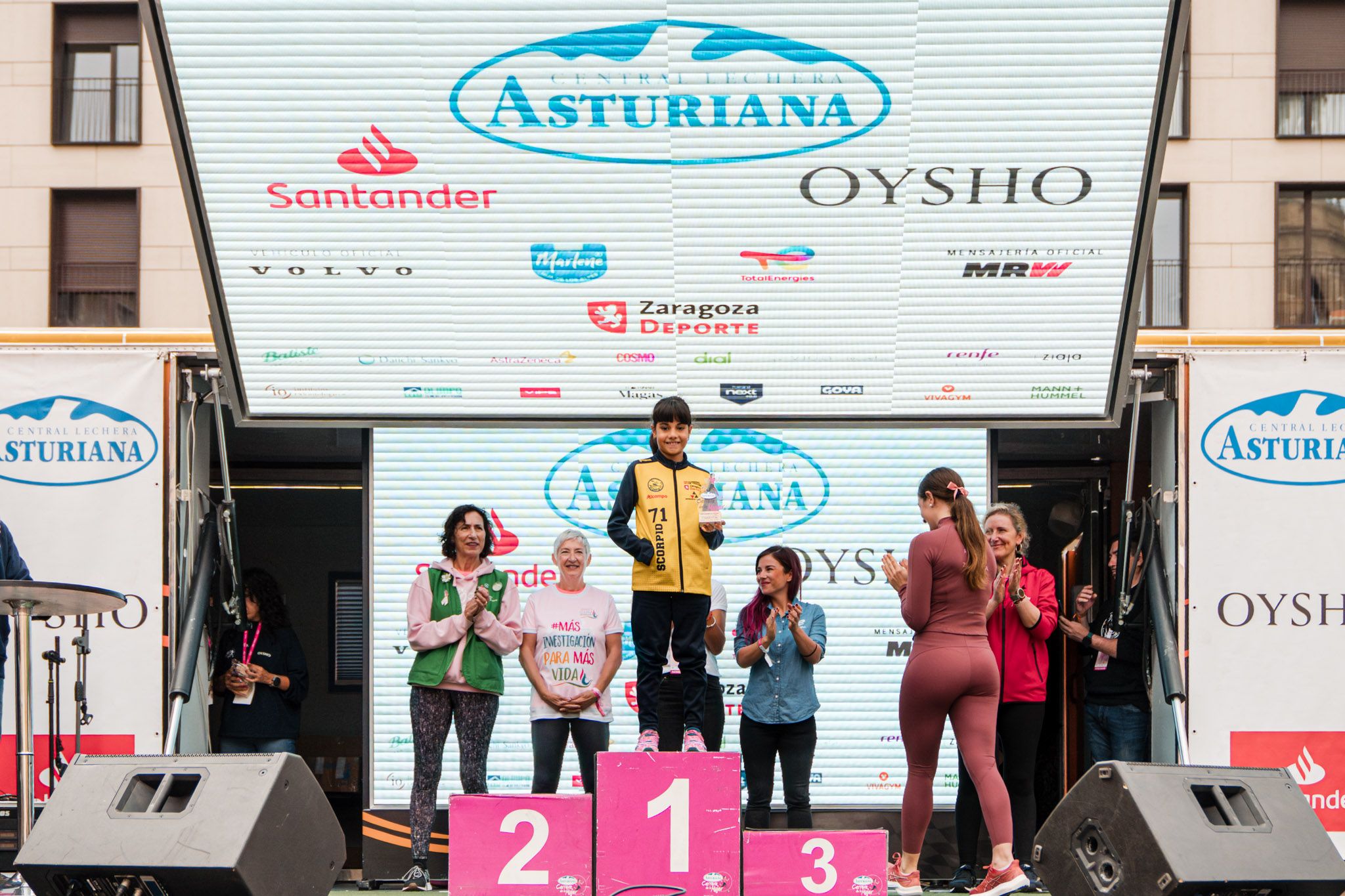 Las mejores fotos de la Carrera de la Mujer de Zaragoza 2025   Recorrido Podium 29