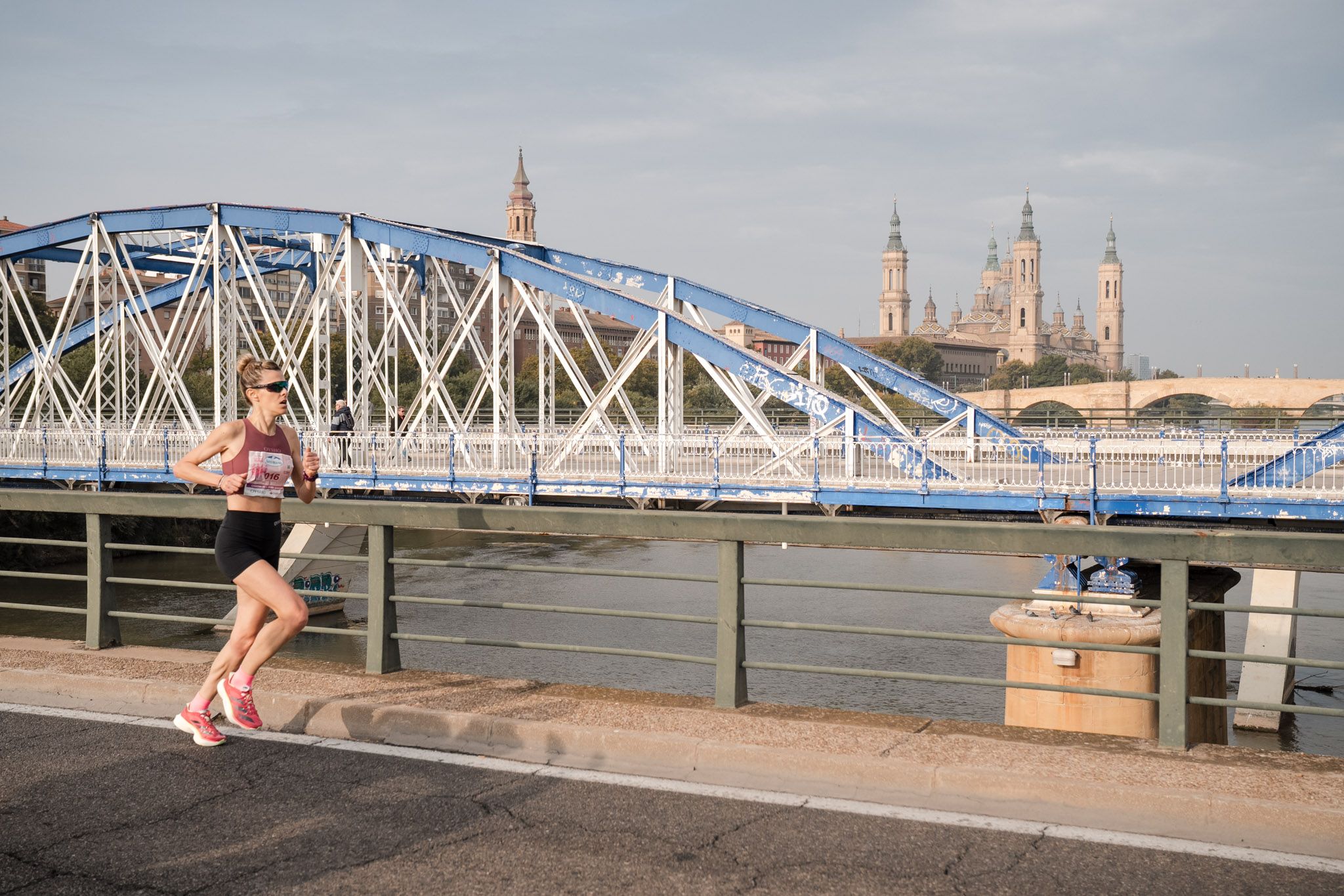 Las mejores fotos de la Carrera de la Mujer de Zaragoza 2025   Recorrido 76