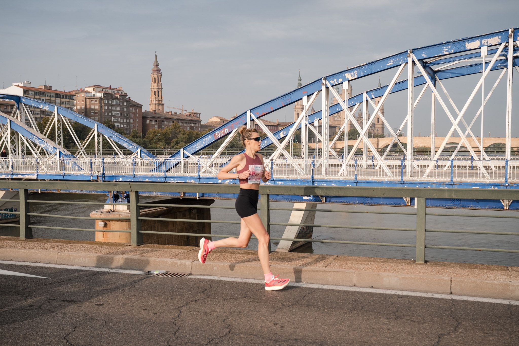 Las mejores fotos de la Carrera de la Mujer de Zaragoza 2025   Recorrido 77
