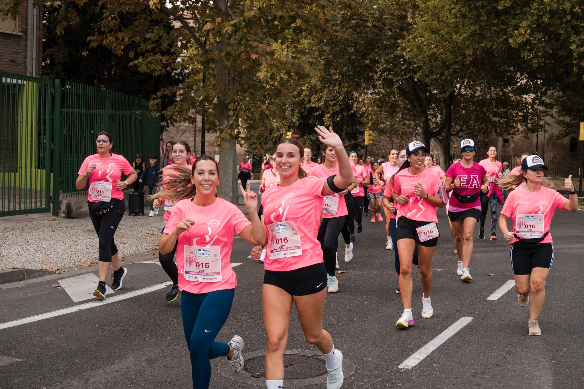 Las mejores fotos de la Carrera de la Mujer de Zaragoza 2025   Recorrido 90