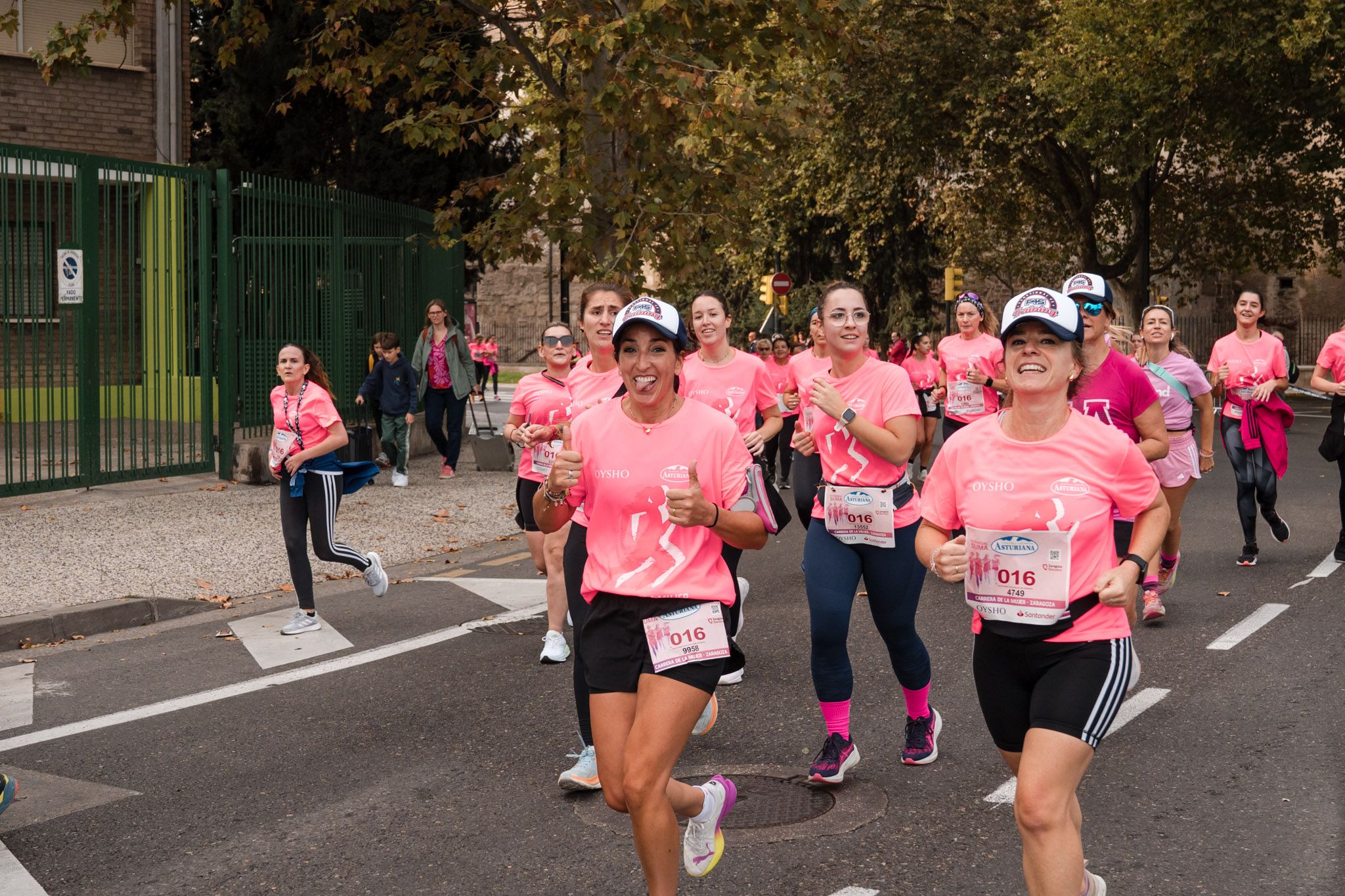 Las mejores fotos de la Carrera de la Mujer de Zaragoza 2025   Recorrido 91