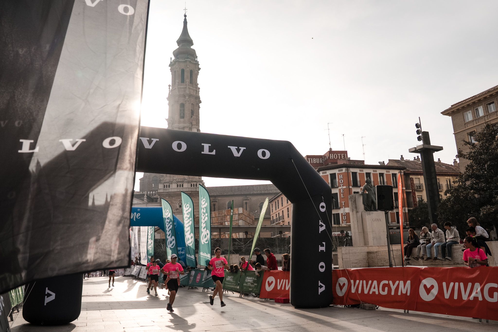 Las mejores fotos de la Carrera de la Mujer de Zaragoza 2025   Recorrido Meta 76