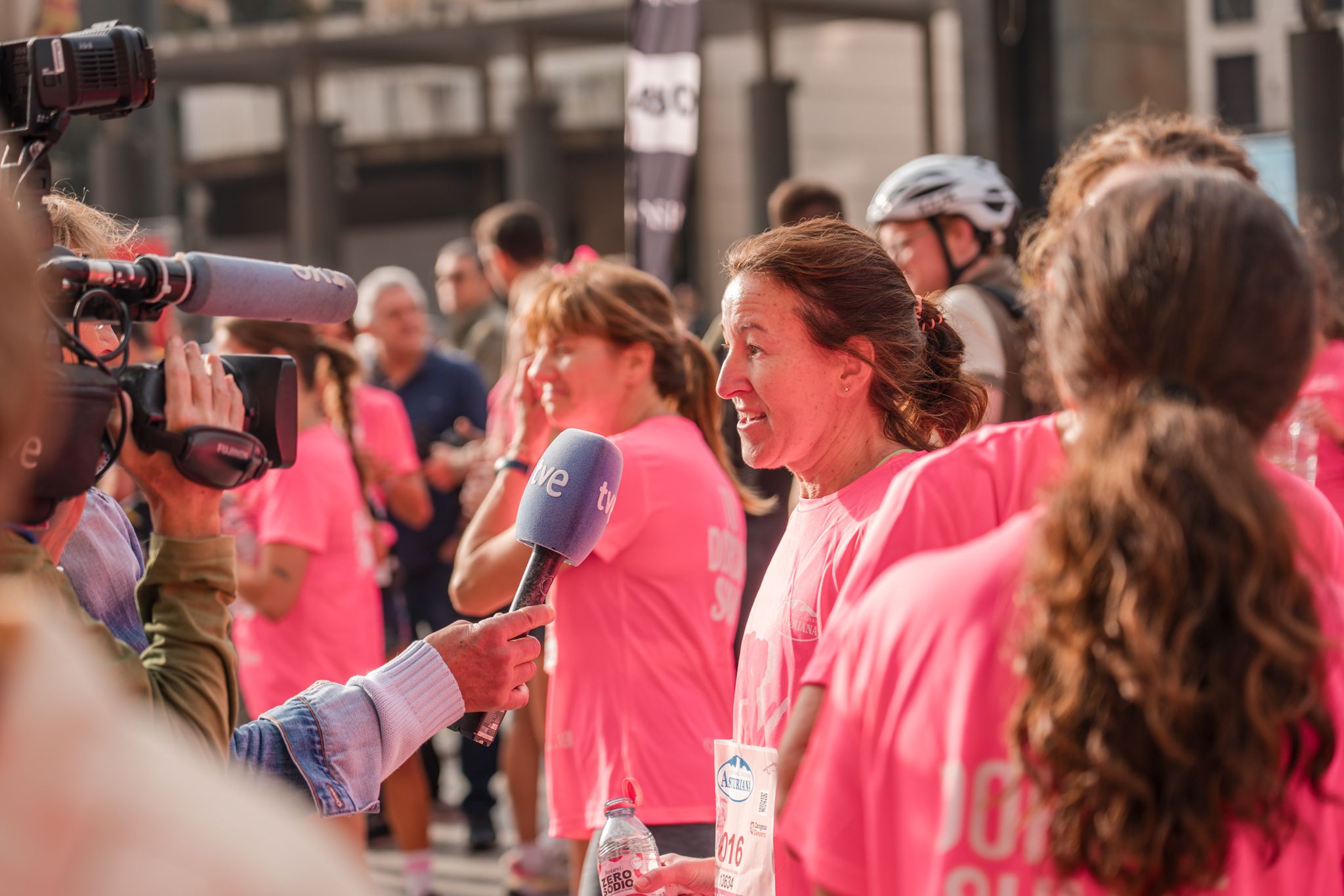 Las mejores fotos de la Carrera de la Mujer de Zaragoza 2025   Recorrido Meta 77