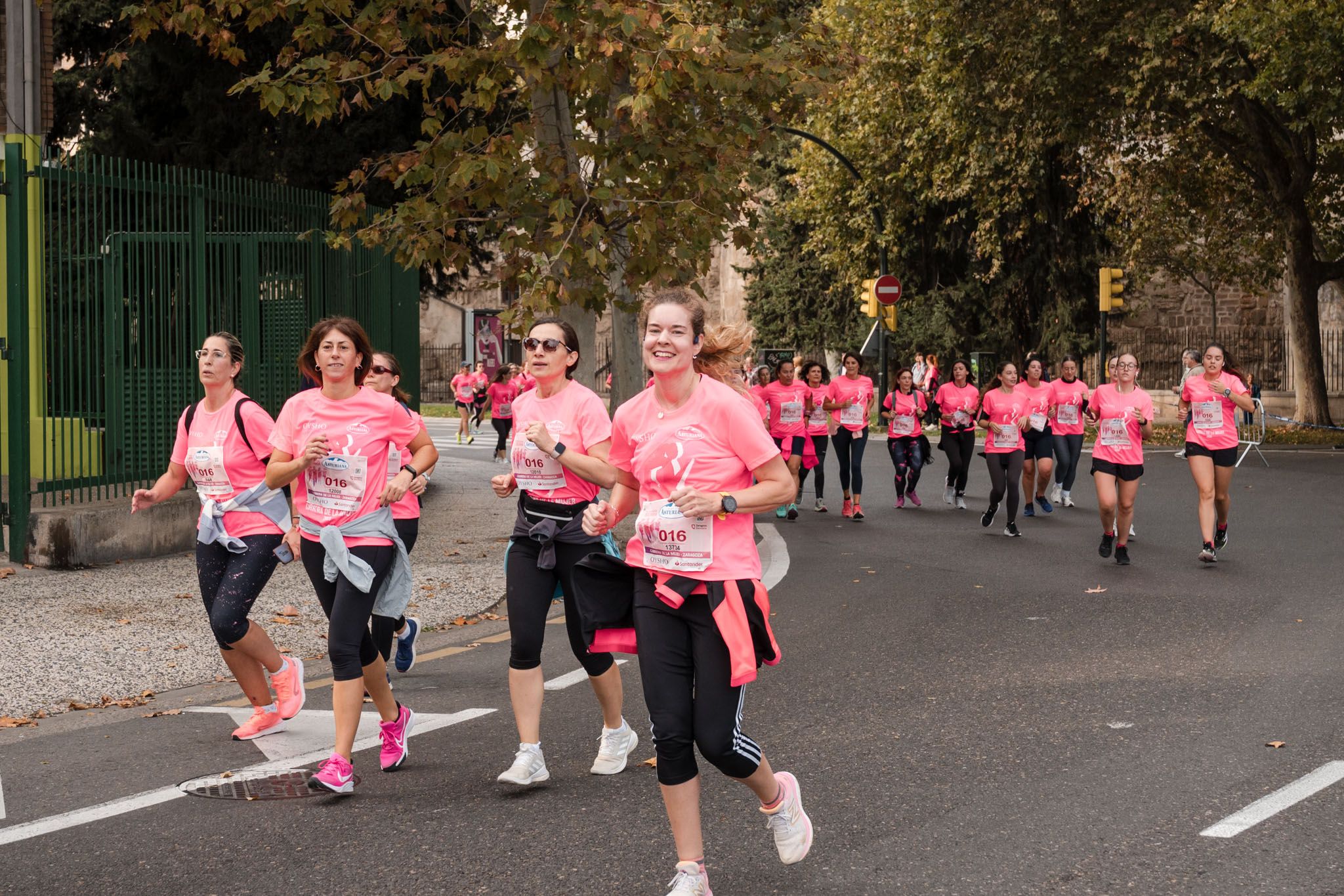 Las mejores fotos de la Carrera de la Mujer de Zaragoza 2025   Recorrido 94