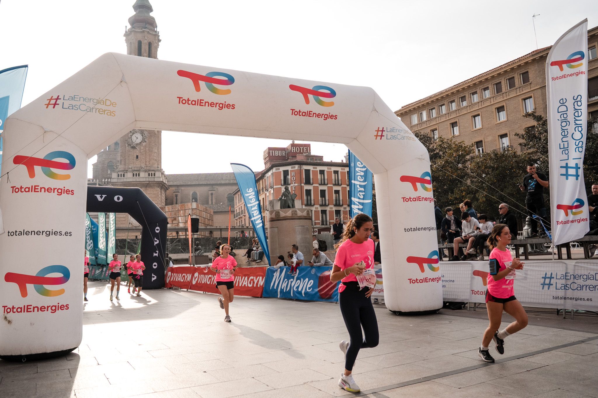 Las mejores fotos de la Carrera de la Mujer de Zaragoza 2025   Recorrido Meta 81