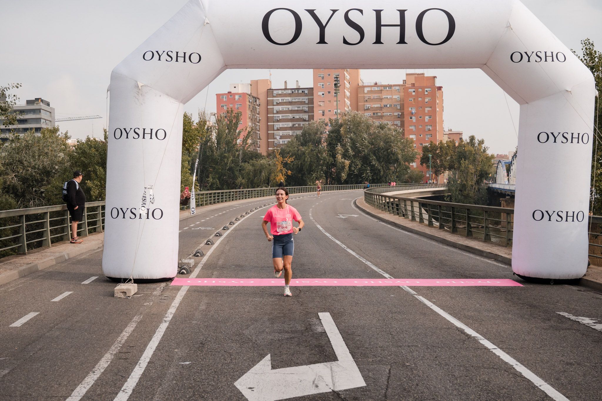 Las mejores fotos de la Carrera de la Mujer de Zaragoza 2025   Recorrido 98