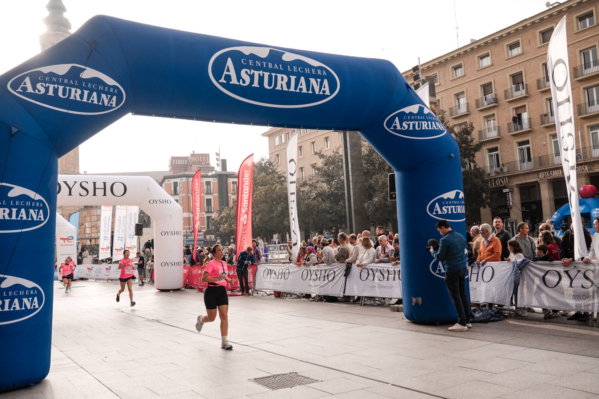 Las mejores fotos de la Carrera de la Mujer de Zaragoza 2025   Recorrido Meta 91