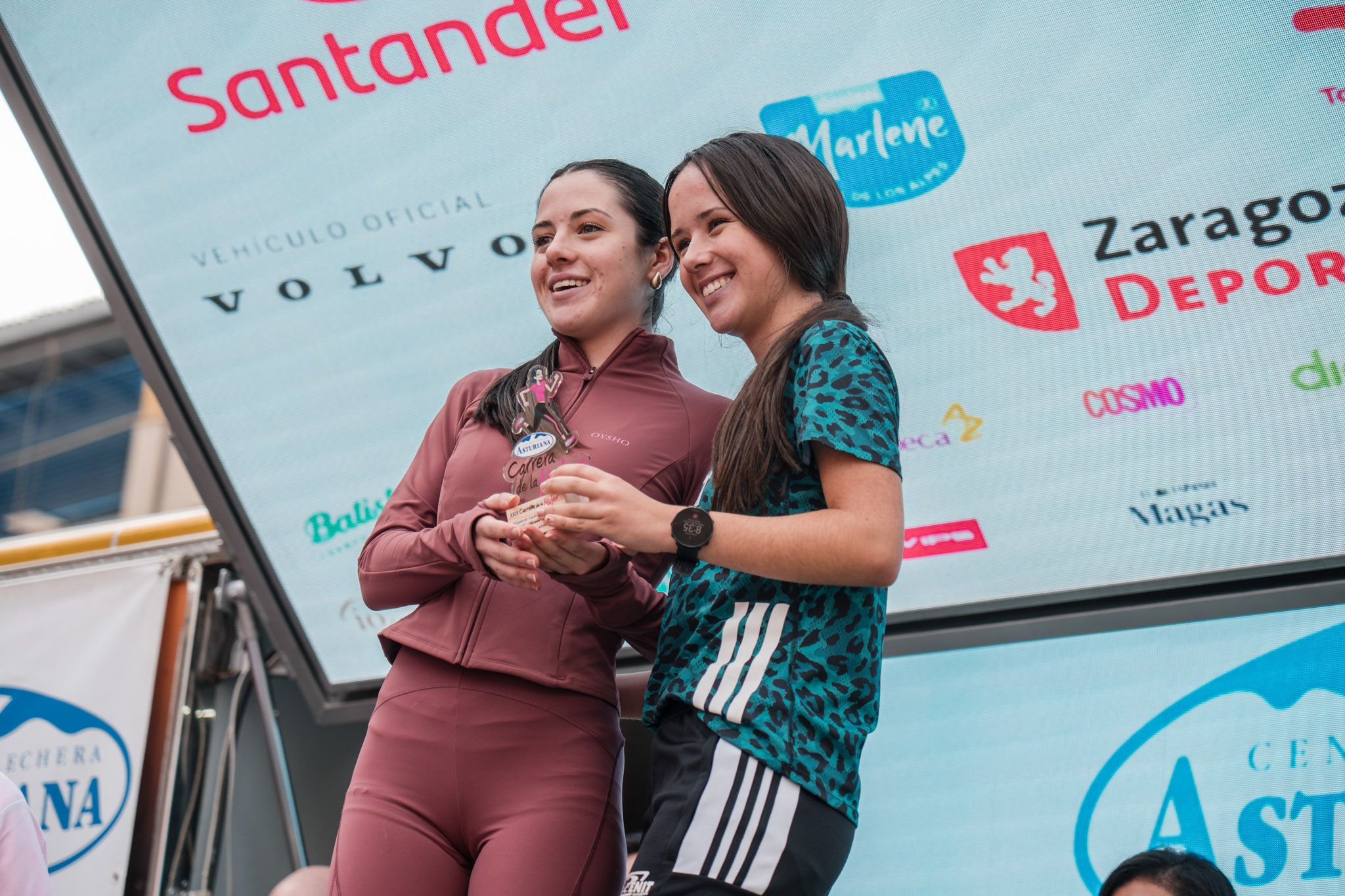 Las mejores fotos de la Carrera de la Mujer de Zaragoza 2025   Recorrido Podium 68